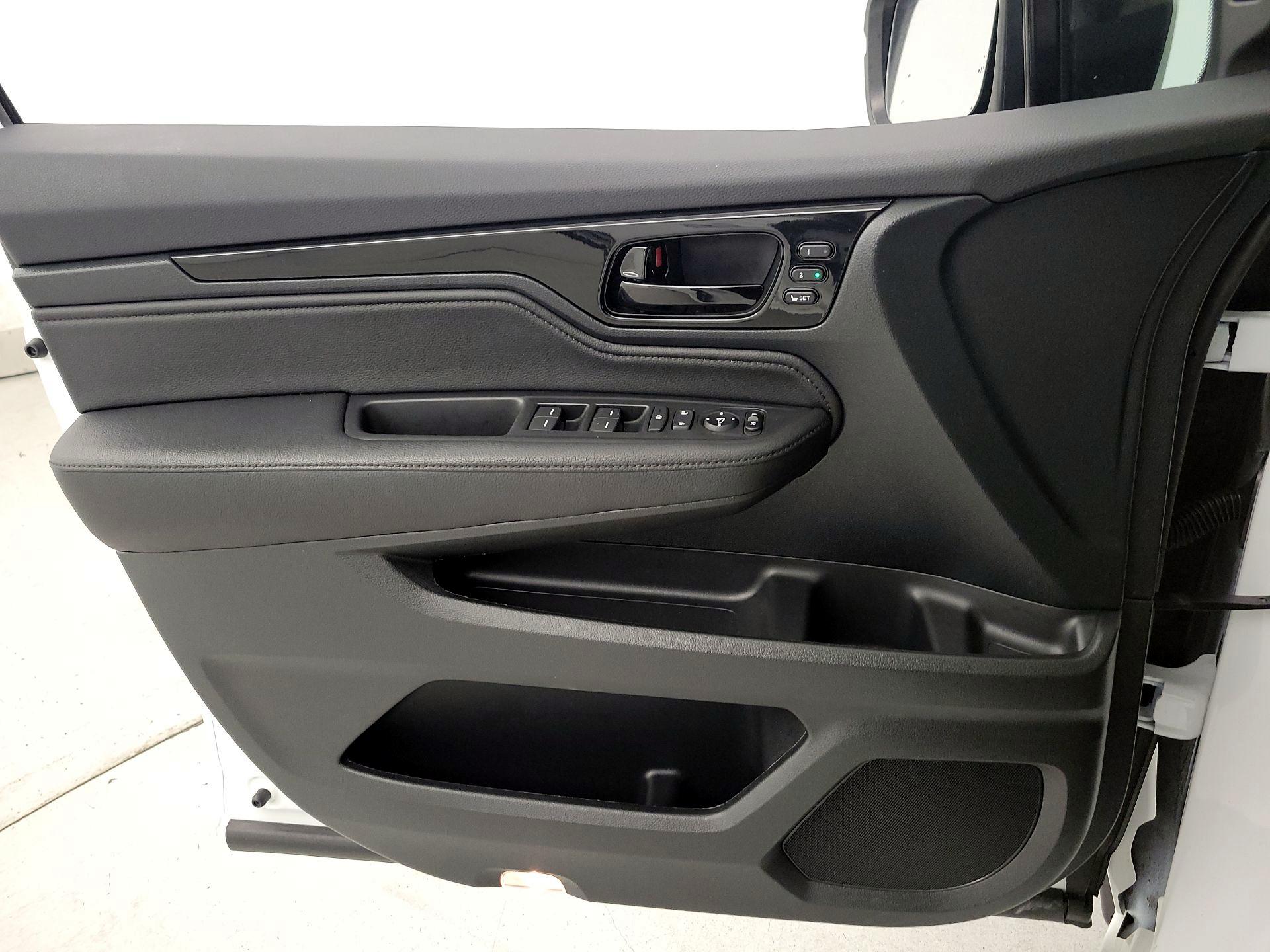 Thumbnail: 2024 Honda Odyssey - 12