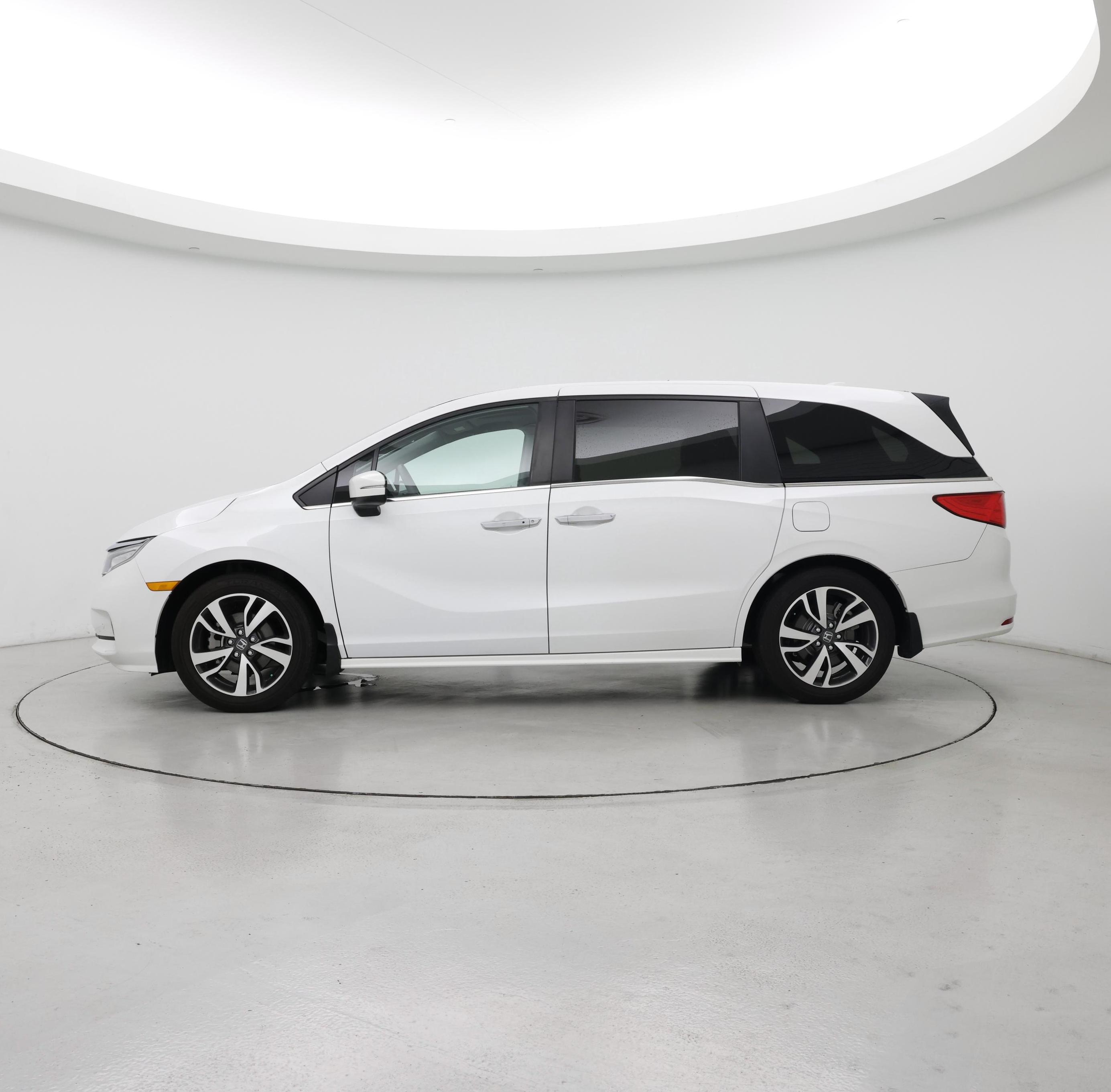 Thumbnail: 2024 Honda Odyssey - 3