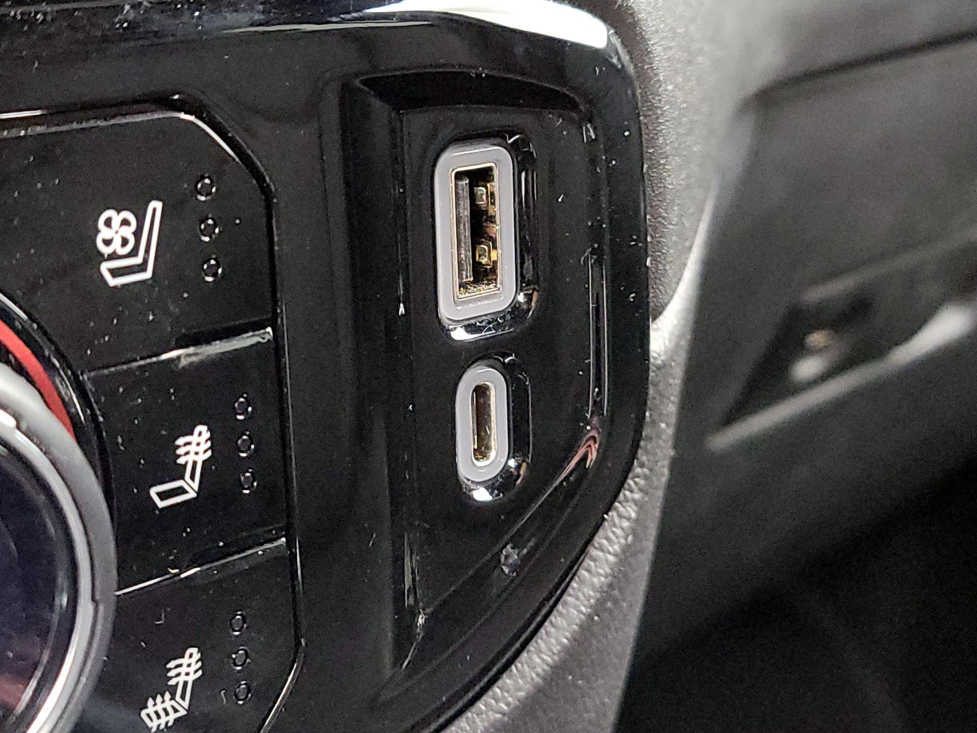 Thumbnail: 2022 Chevrolet Silverado 1500 - 19