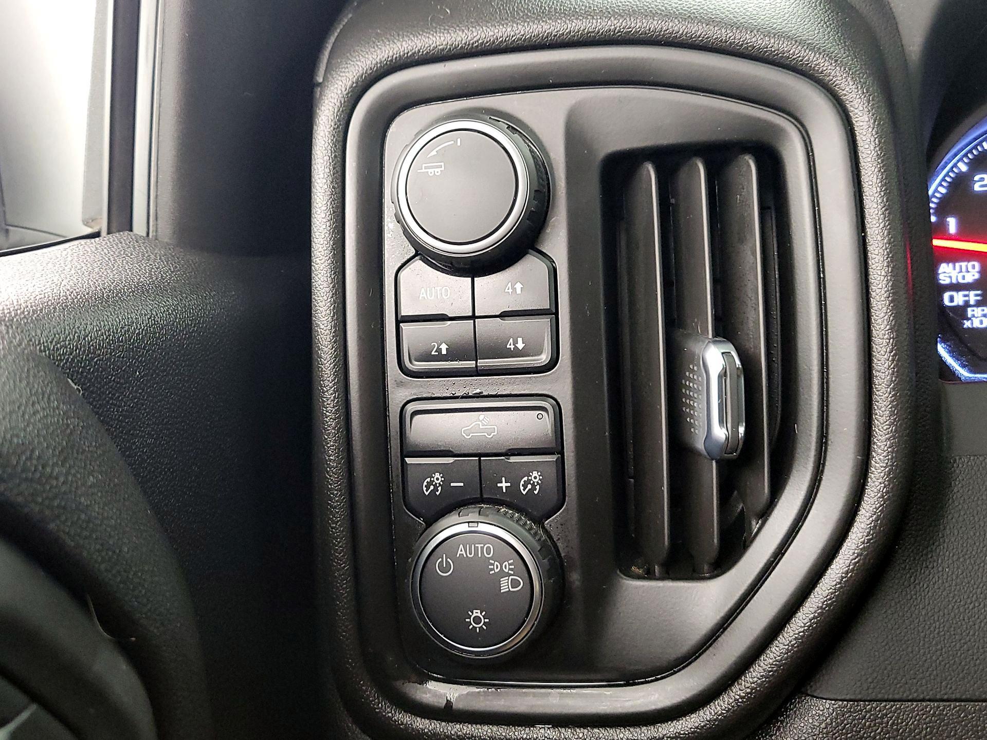 Thumbnail: 2022 Chevrolet Silverado 1500 - 13