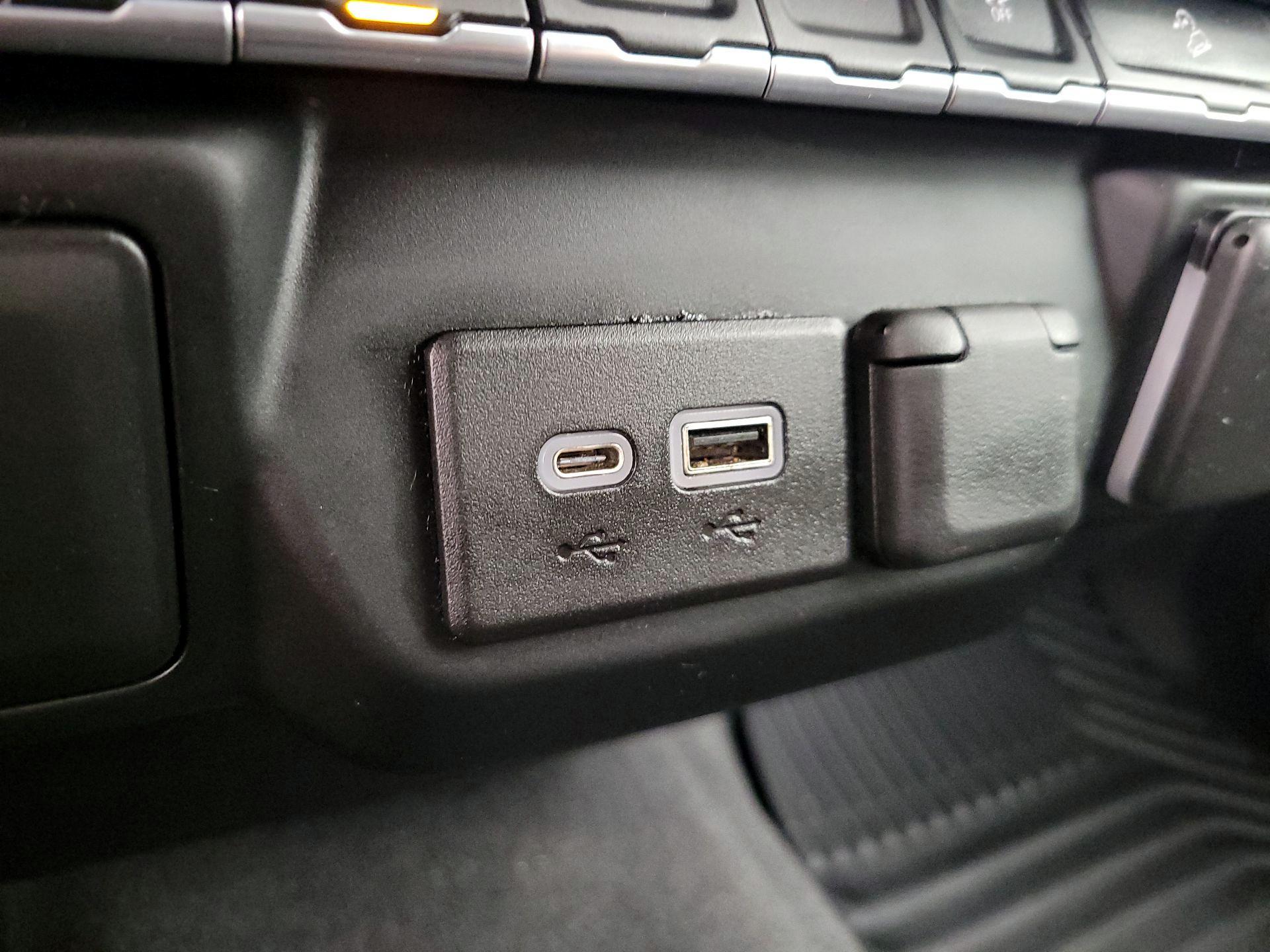 Thumbnail: 2022 Chevrolet Silverado 1500 - 18