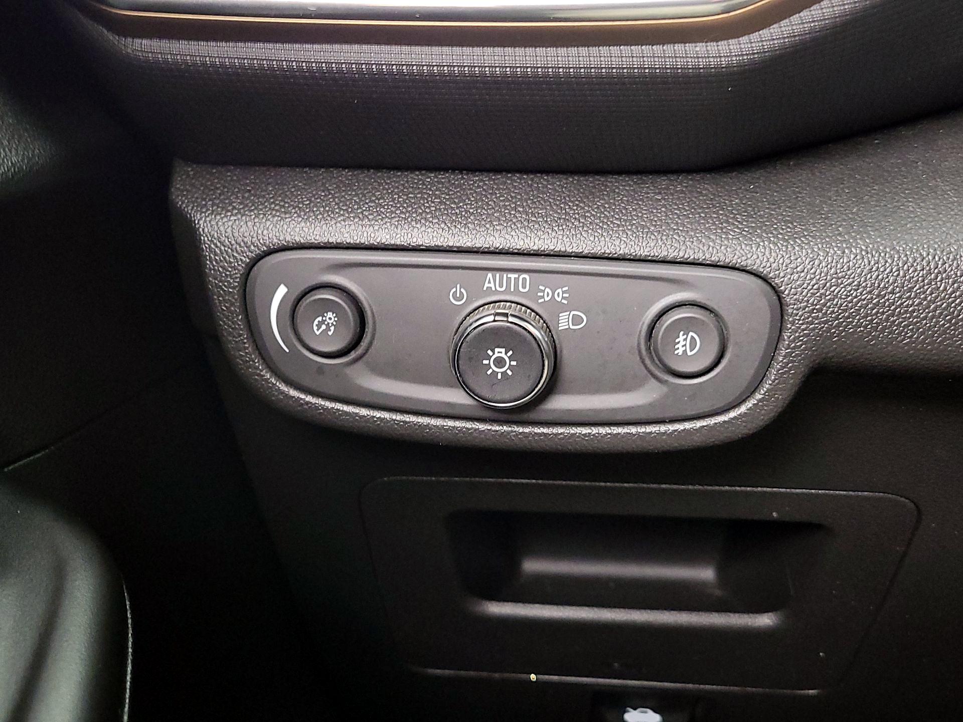 Thumbnail: 2023 Chevrolet TrailBlazer - 13