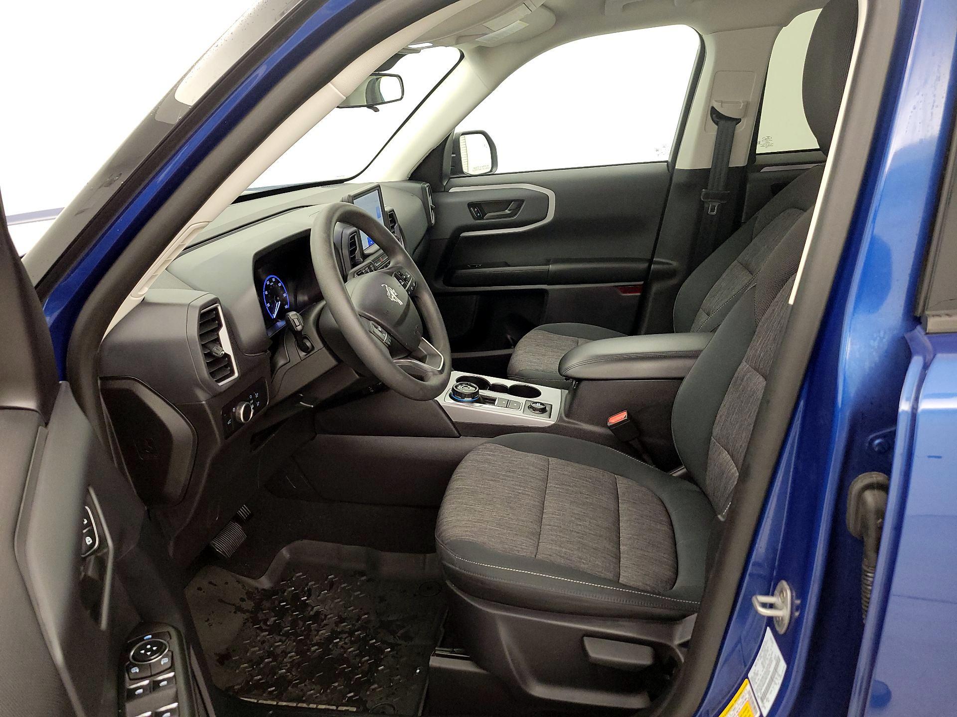 Thumbnail: 2023 Ford Bronco Sport - 11