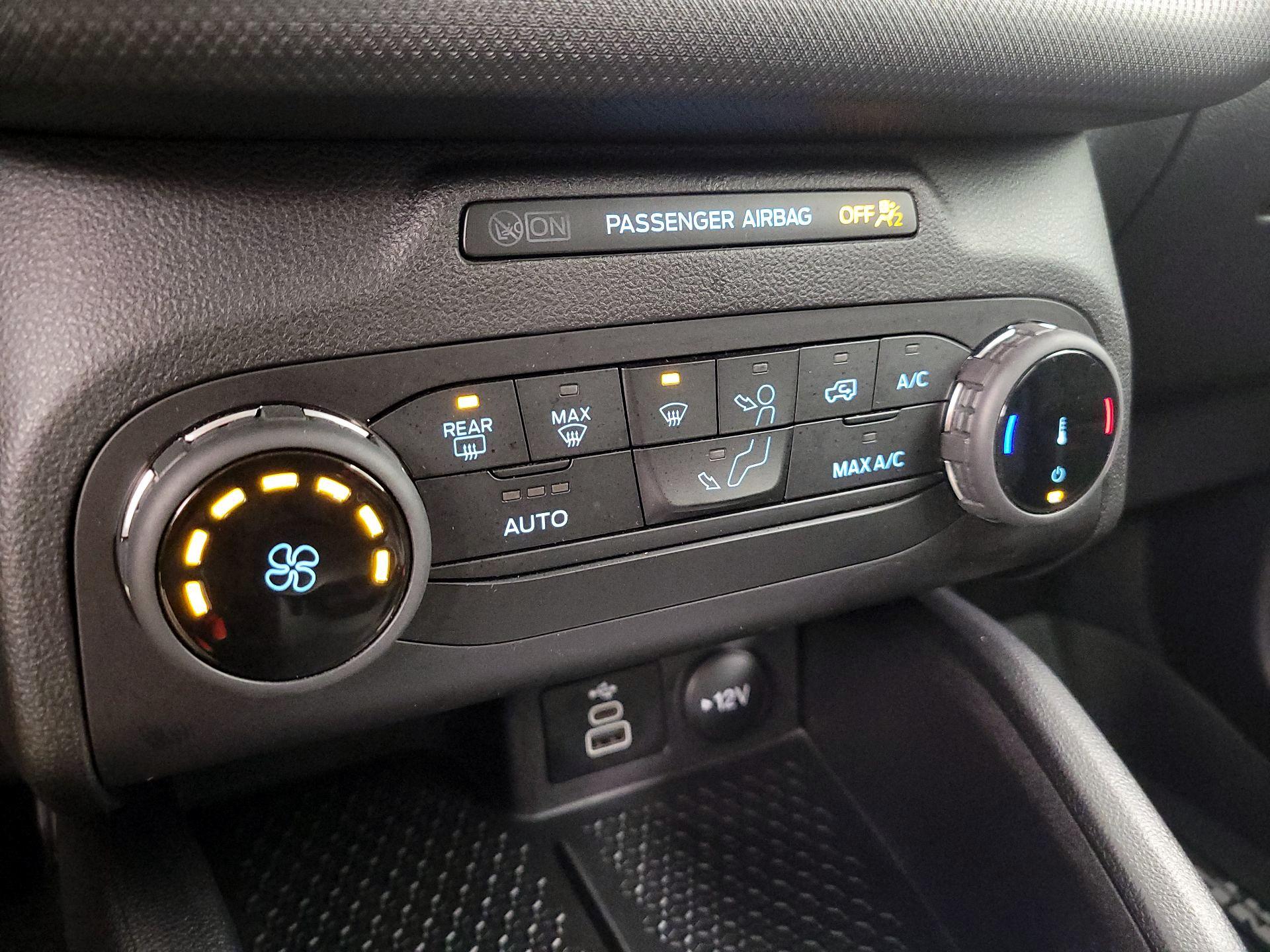 Thumbnail: 2023 Ford Bronco Sport - 16