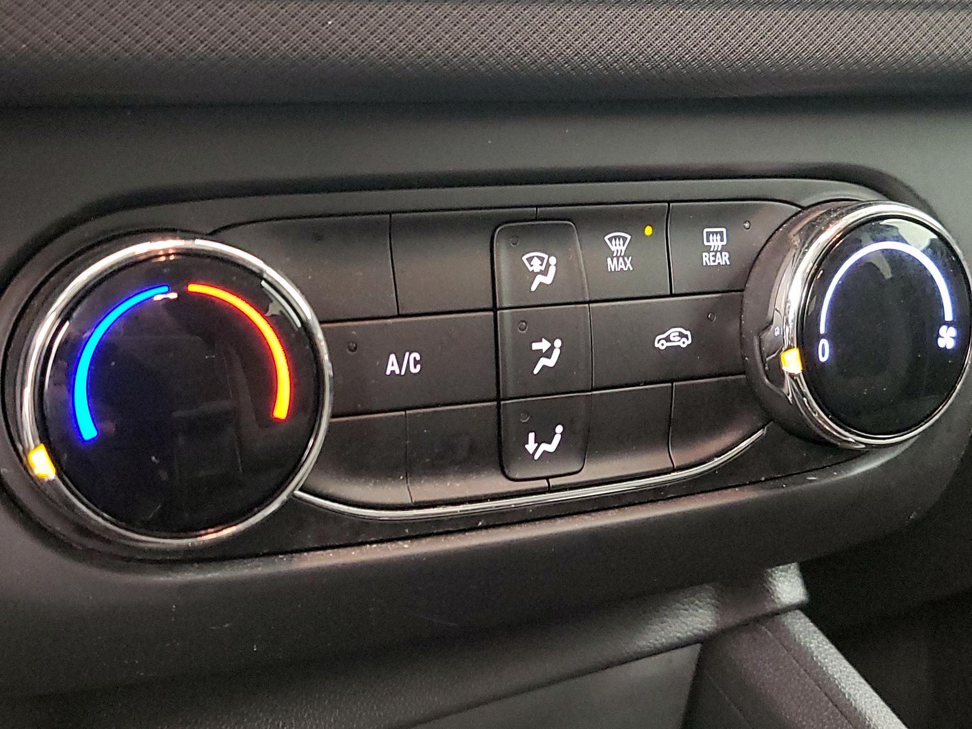 Thumbnail: 2024 Chevrolet TrailBlazer - 16