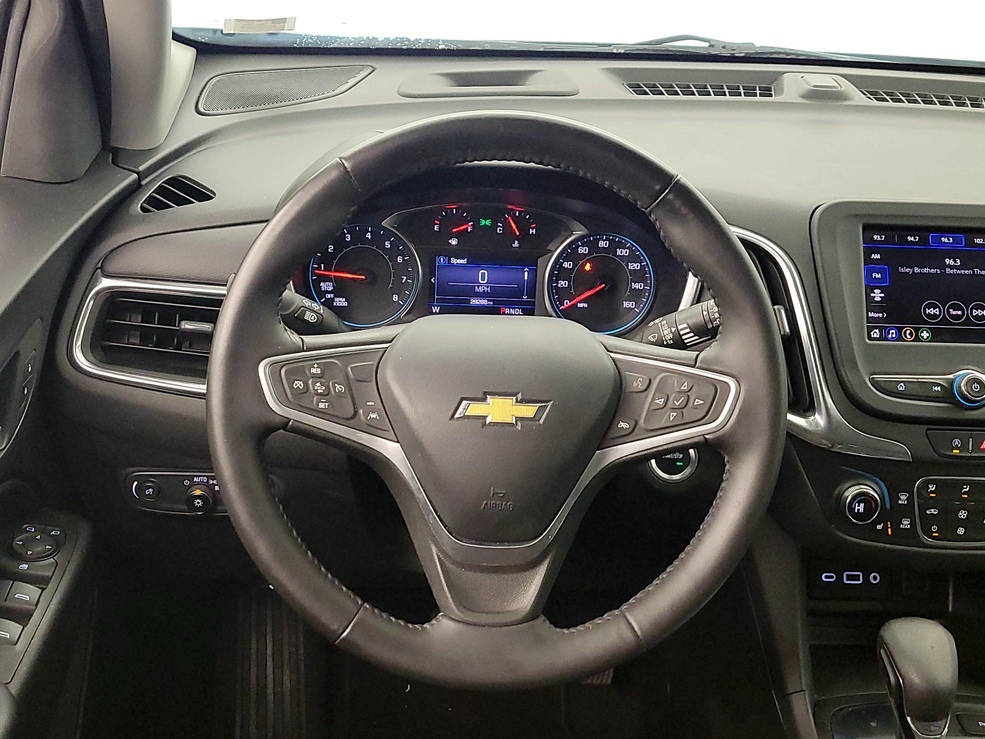 Thumbnail: 2022 Chevrolet Equinox - 10