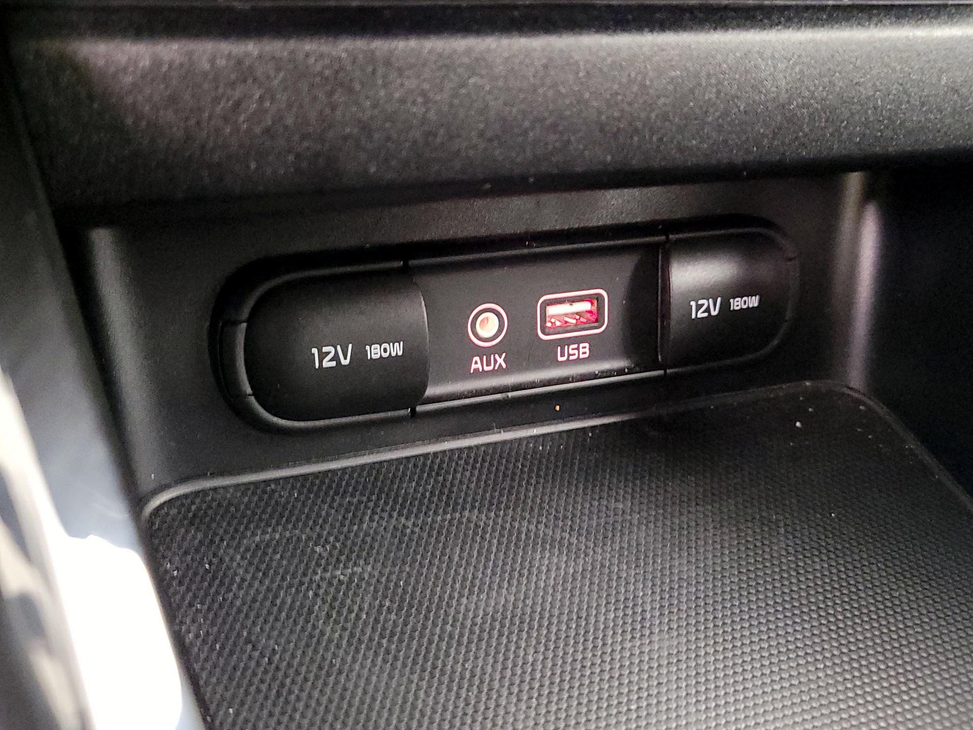 Thumbnail: 2021 Kia Forte - 18