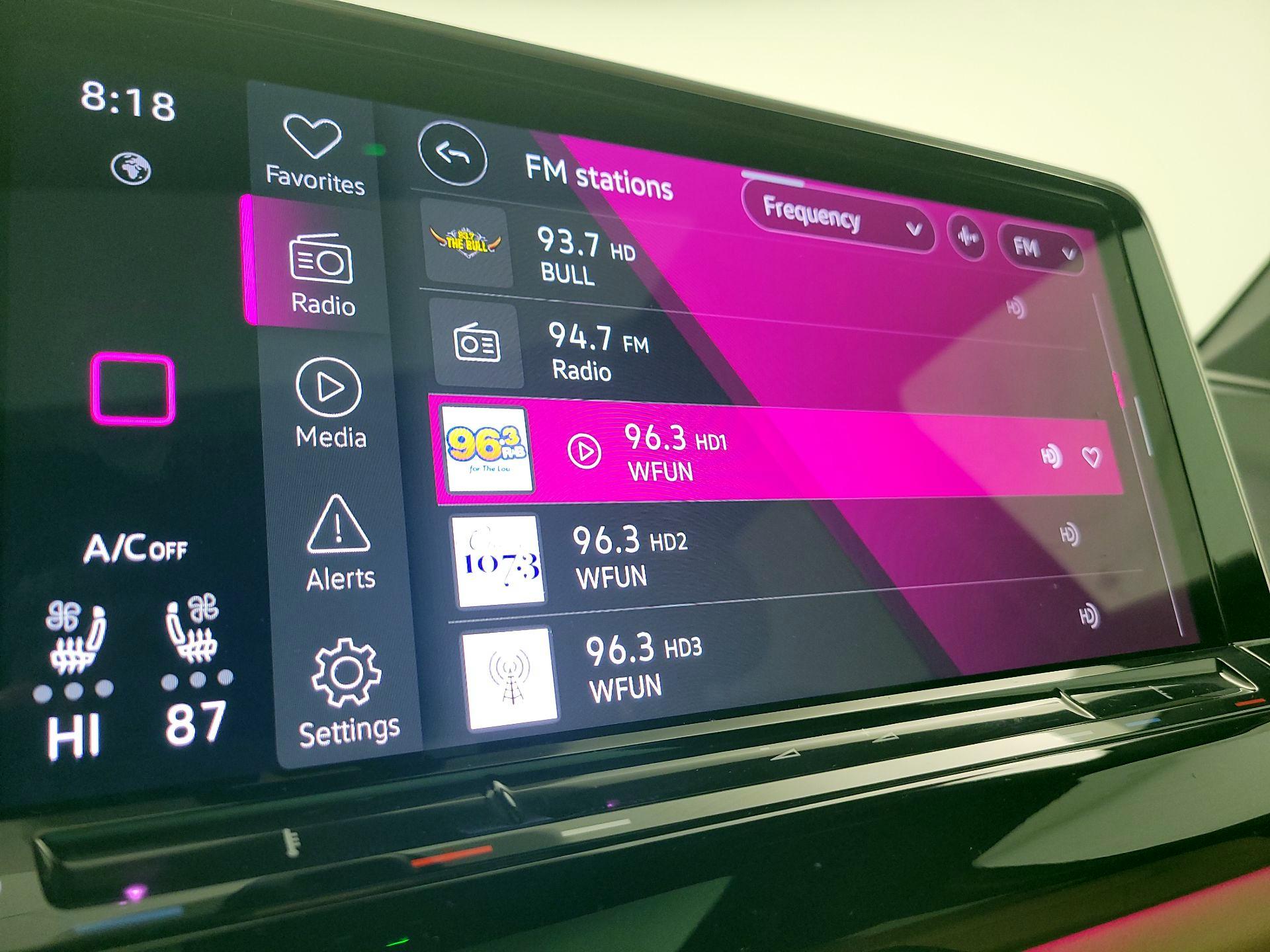 Thumbnail: 2024 Volkswagen Atlas - 16