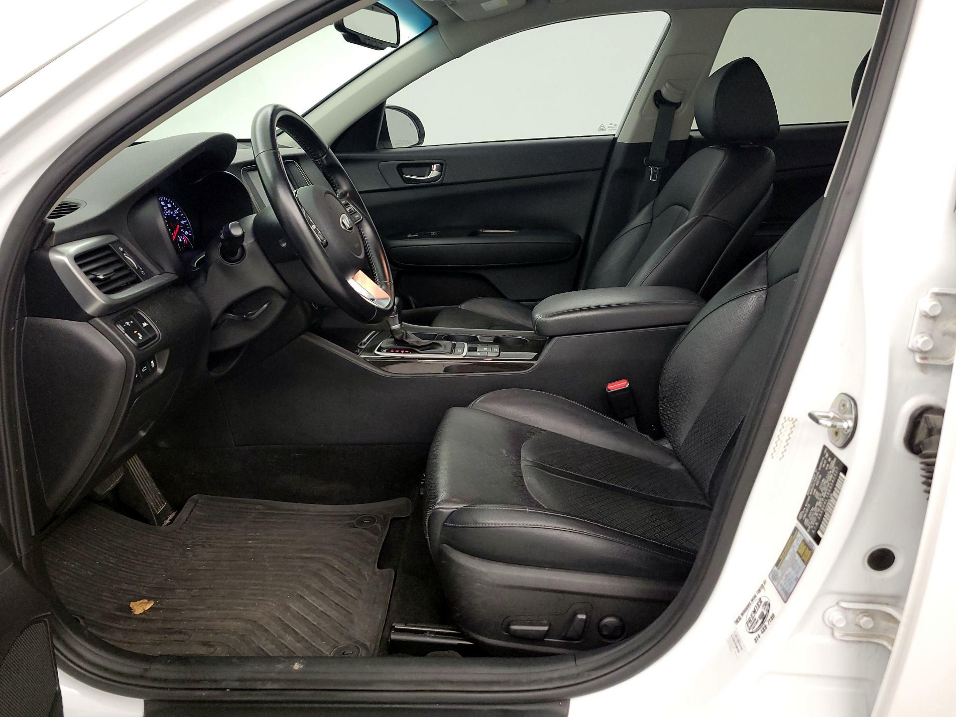 Thumbnail: 2019 Kia Optima - 11