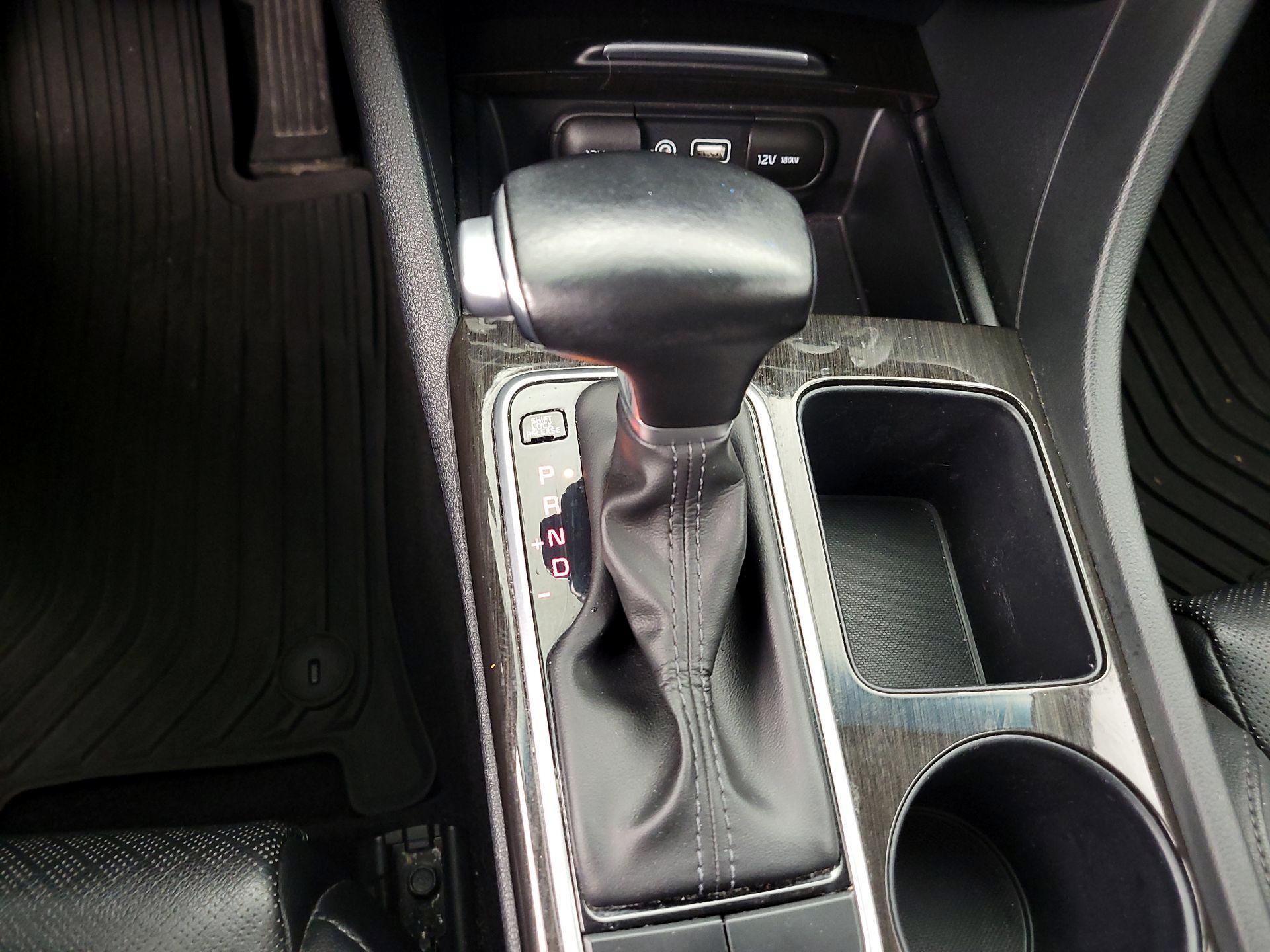 Thumbnail: 2019 Kia Optima - 17