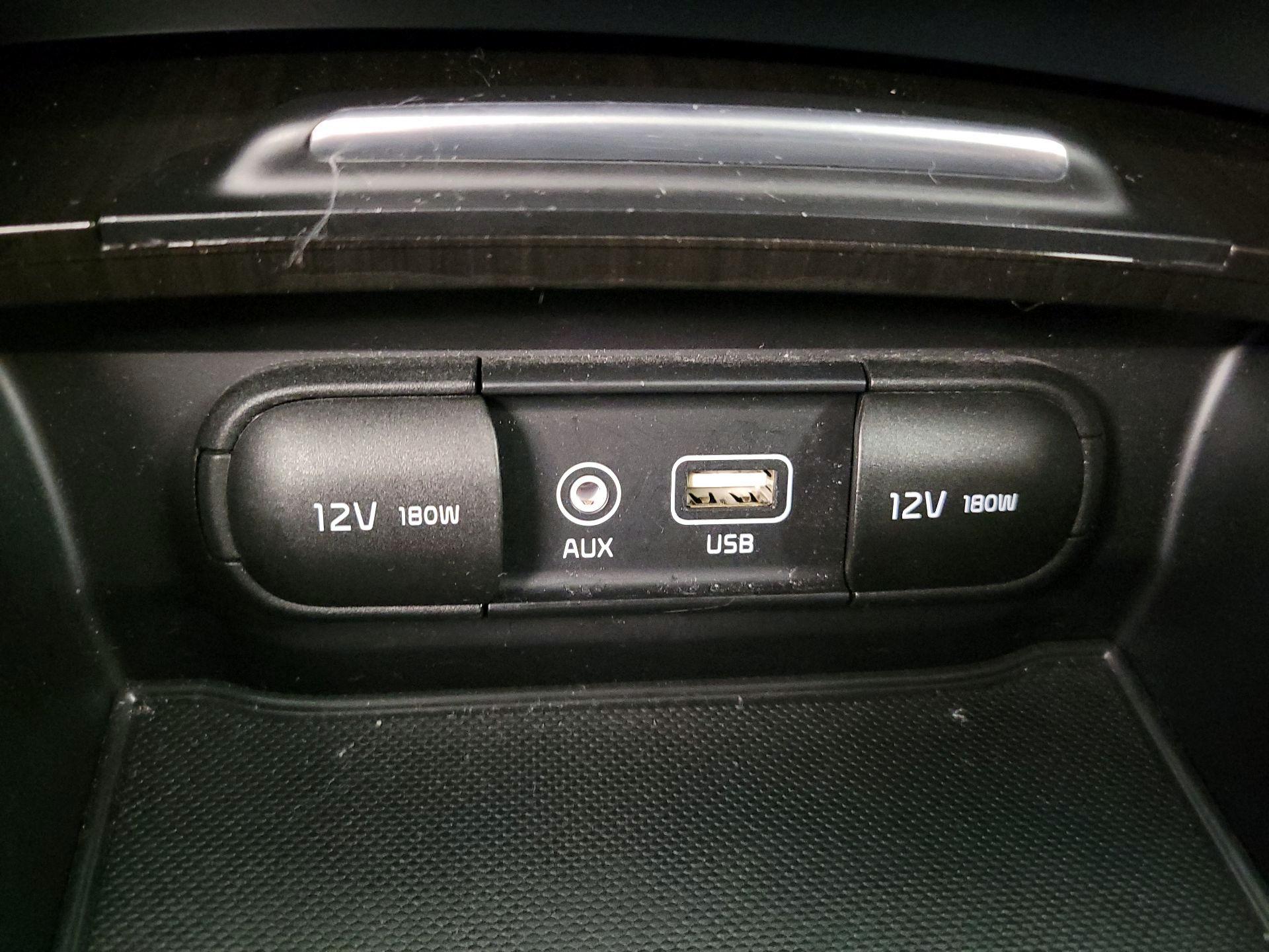 Thumbnail: 2019 Kia Optima - 18