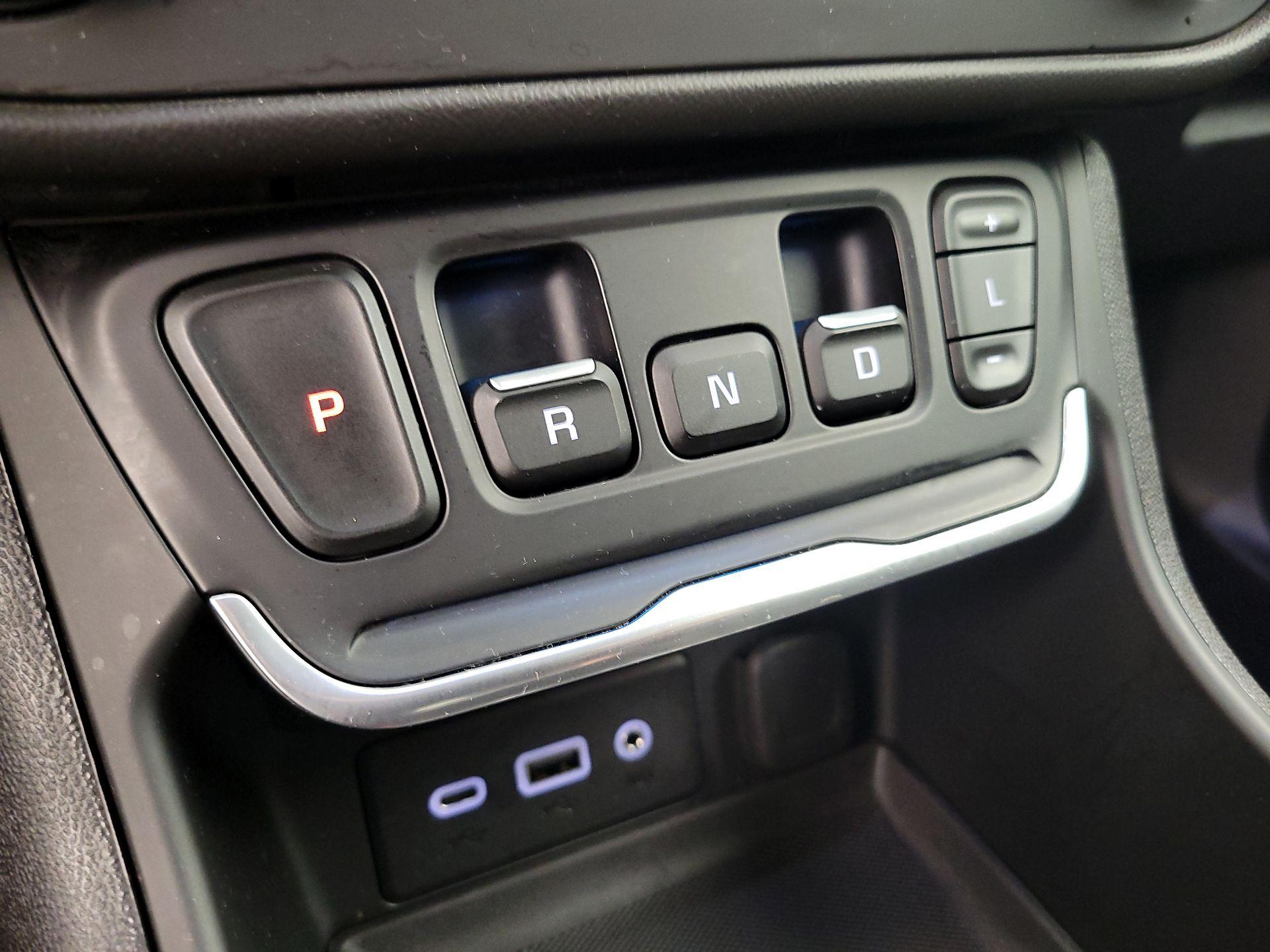 Thumbnail: 2021 GMC Terrain - 17