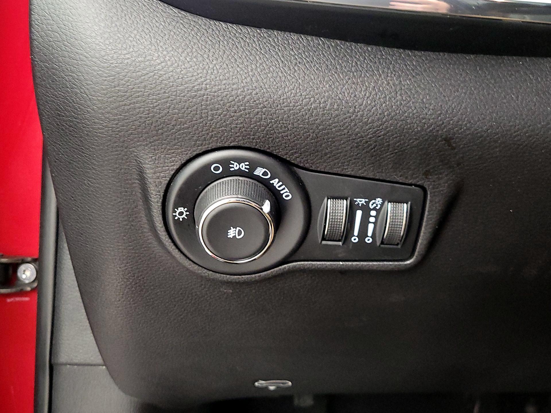 Thumbnail: 2023 Jeep Compass - 13