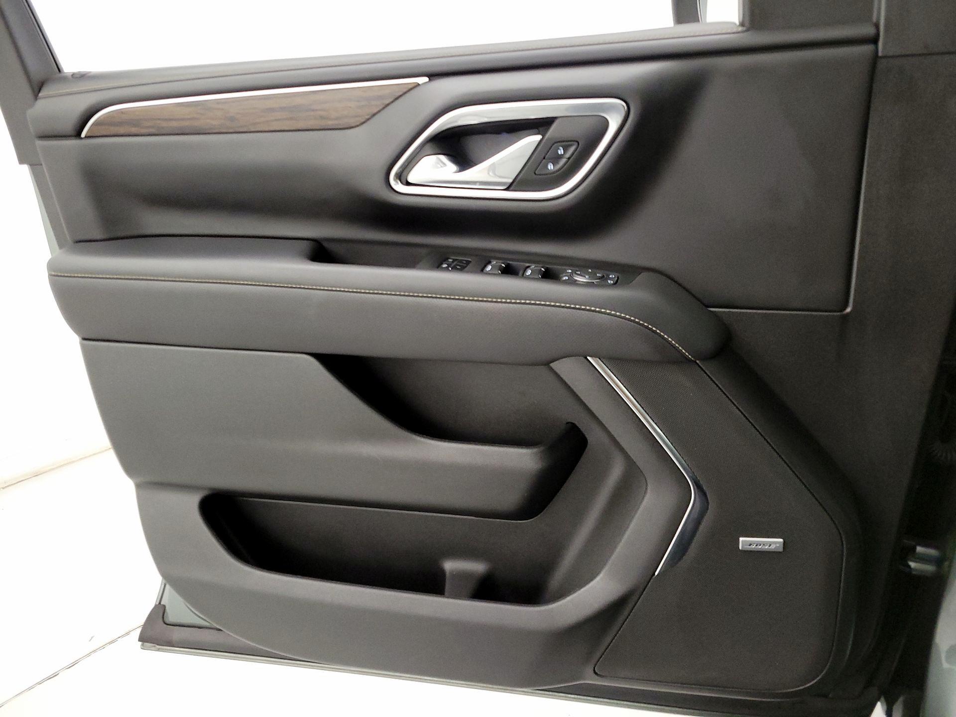 Thumbnail: 2023 Chevrolet Suburban - 12