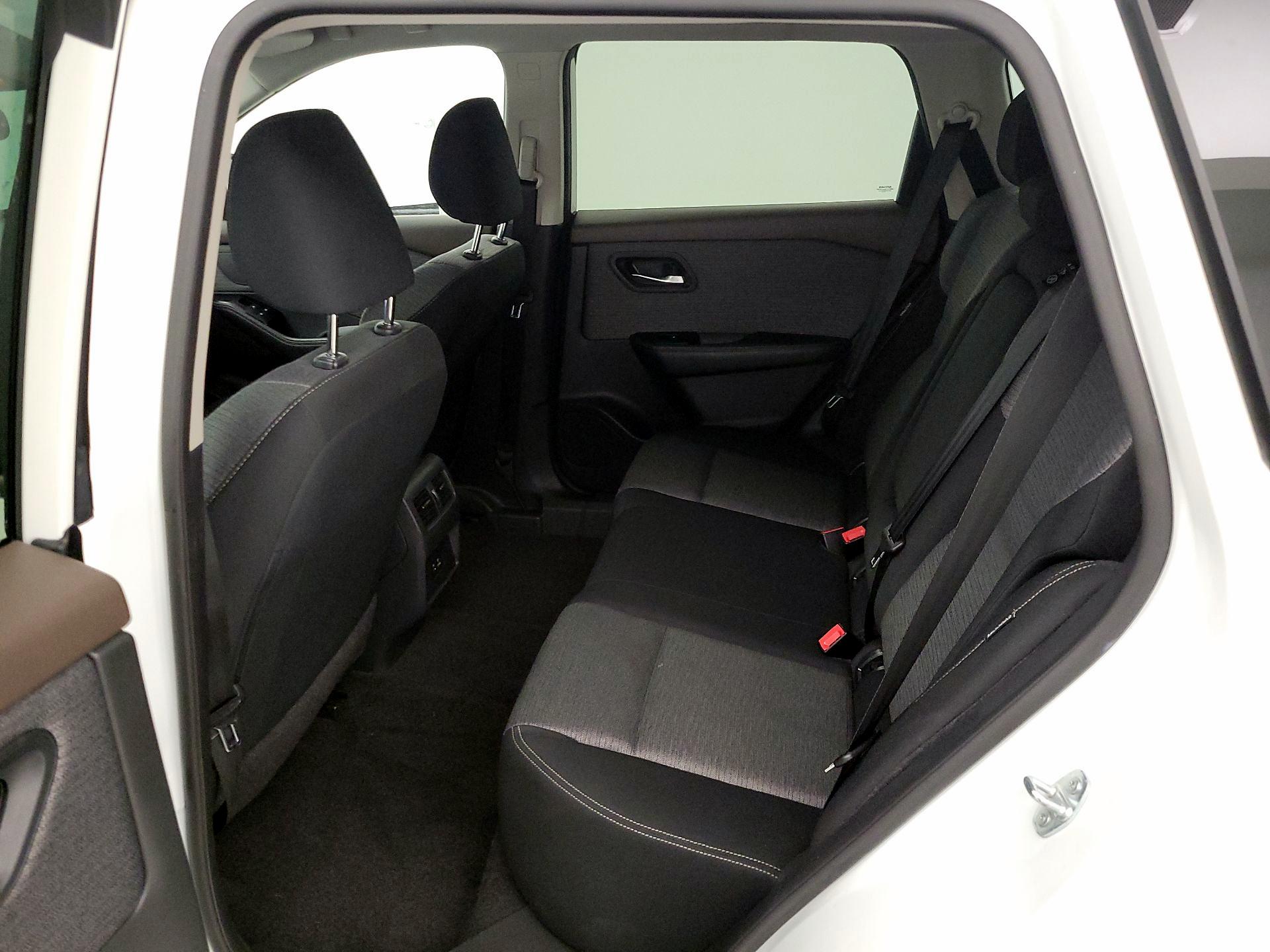 Thumbnail: 2023 Nissan Rogue - 19