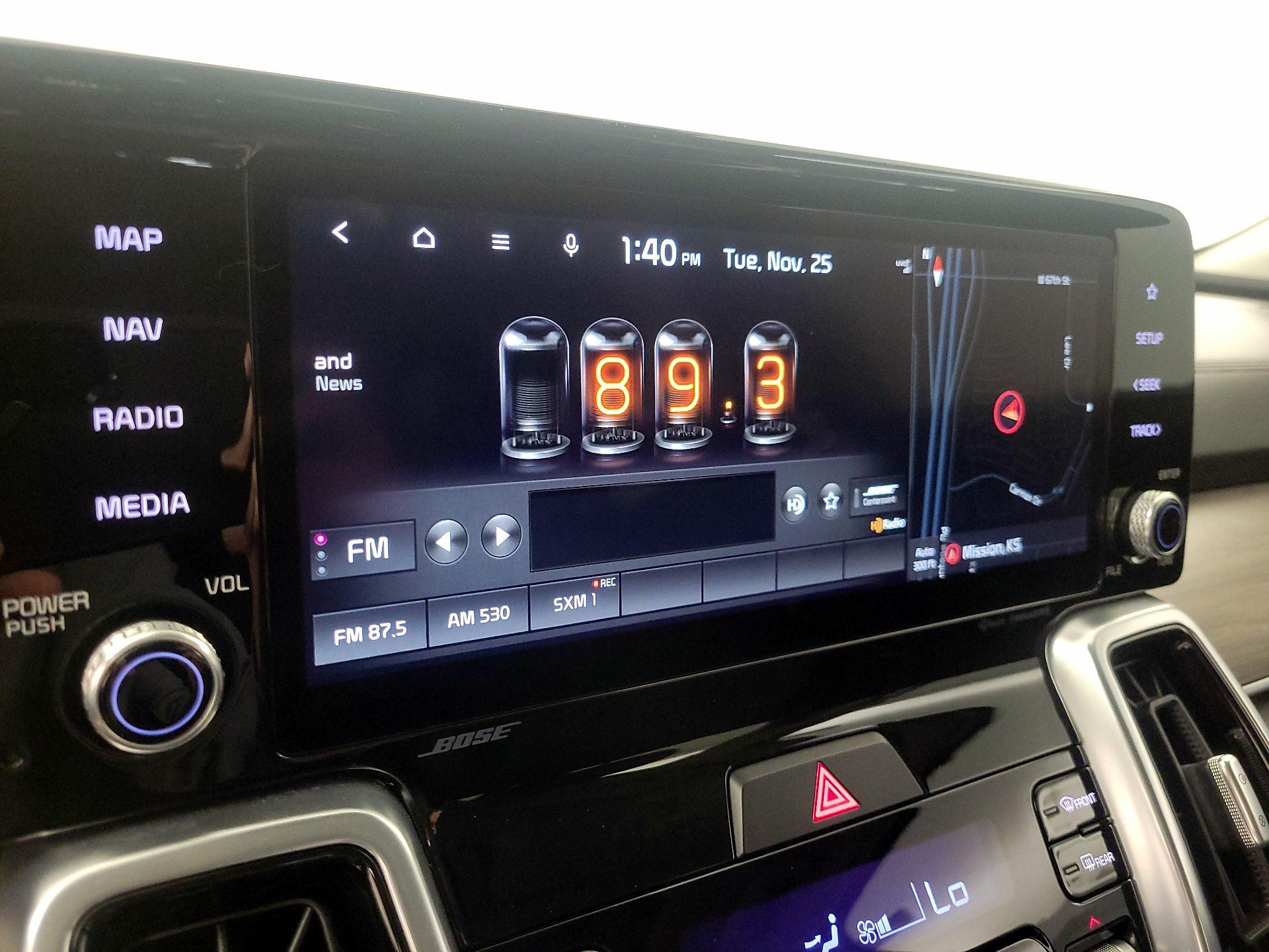 Thumbnail: 2022 Kia Sorento - 16