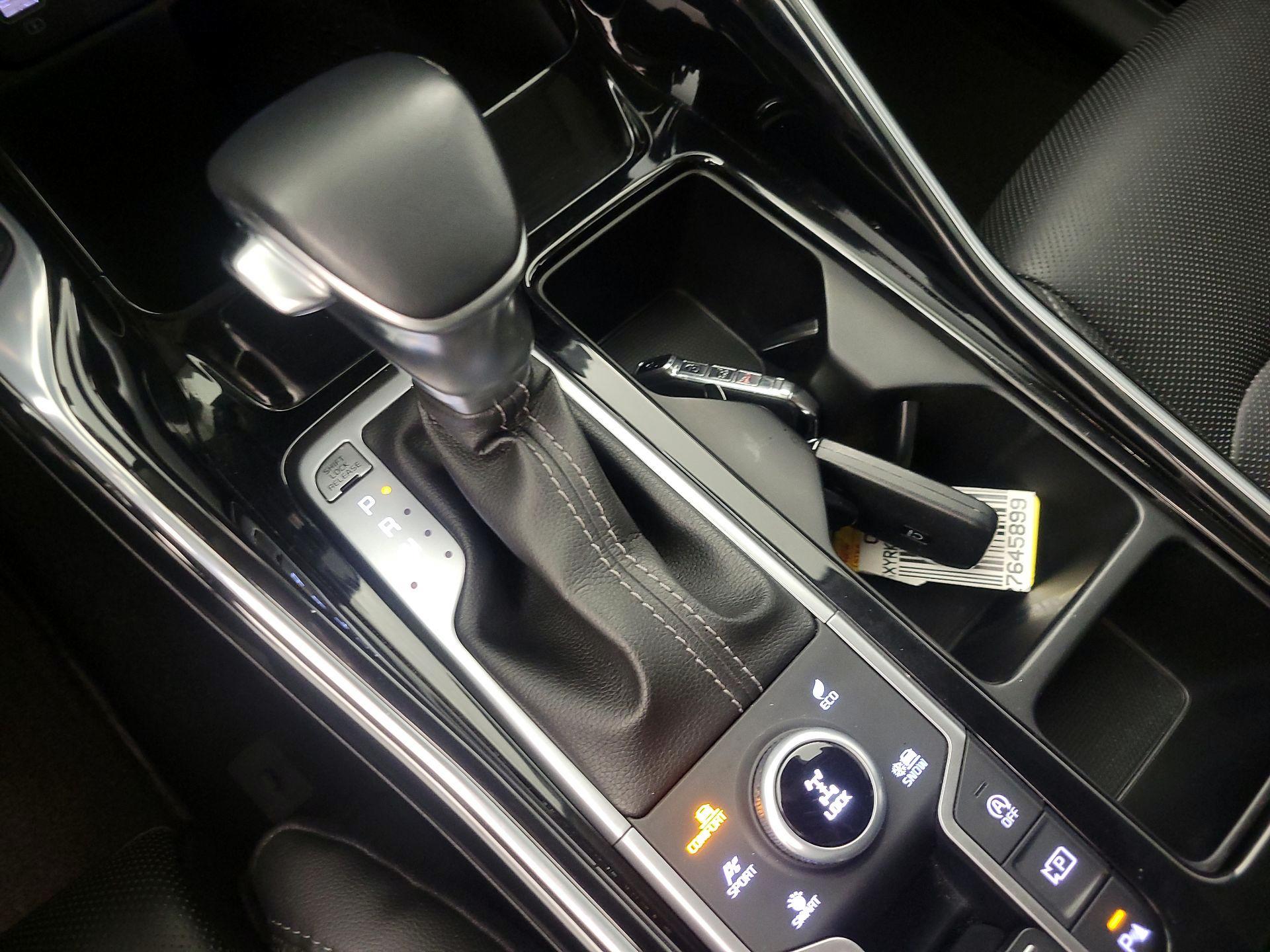 Thumbnail: 2022 Kia Sorento - 18