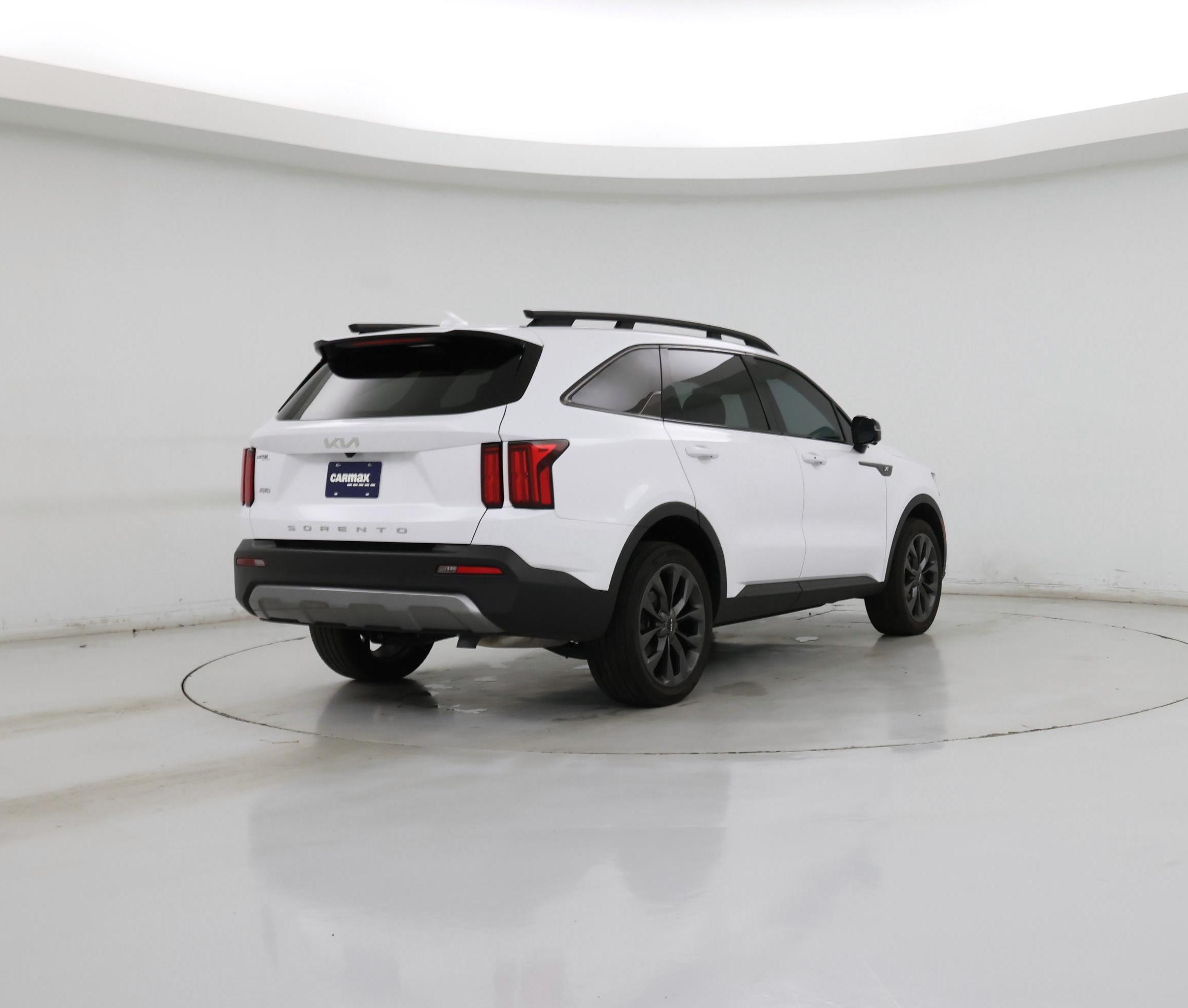 Thumbnail: 2022 Kia Sorento - 8