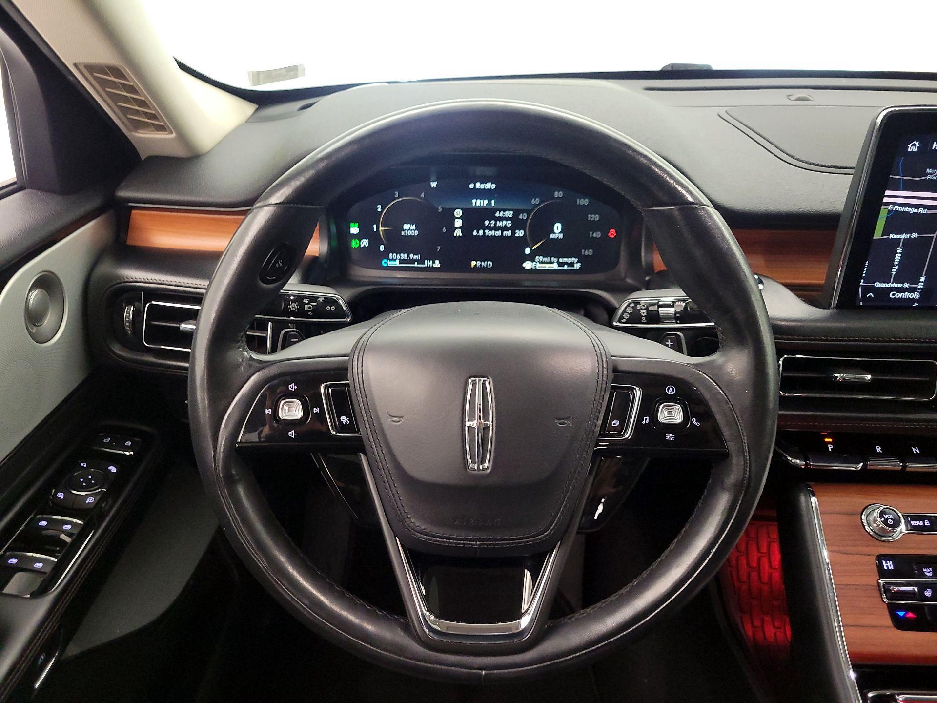 Thumbnail: 2020 Lincoln Aviator - 10