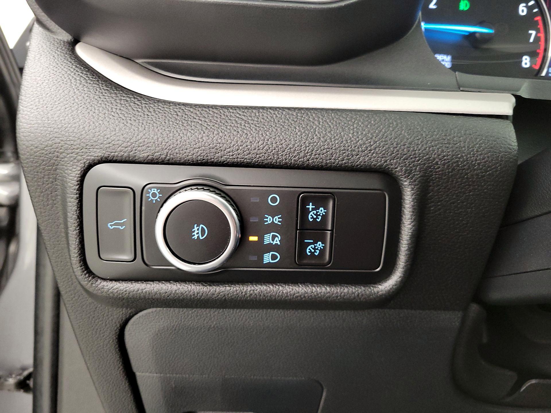 Thumbnail: 2023 Ford Explorer - 13