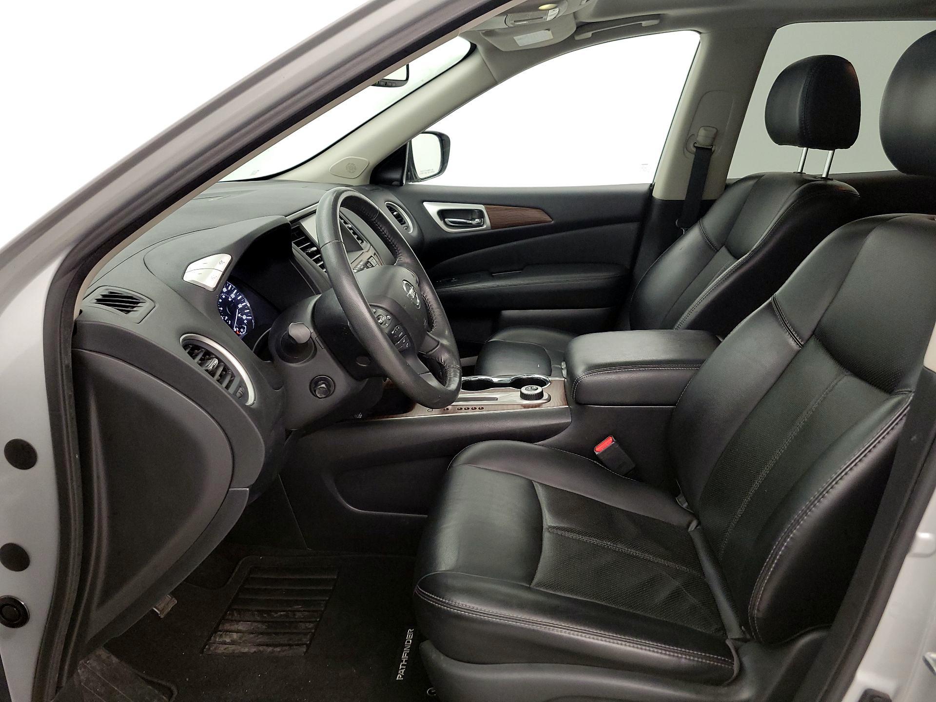 Thumbnail: 2018 Nissan Pathfinder - 11