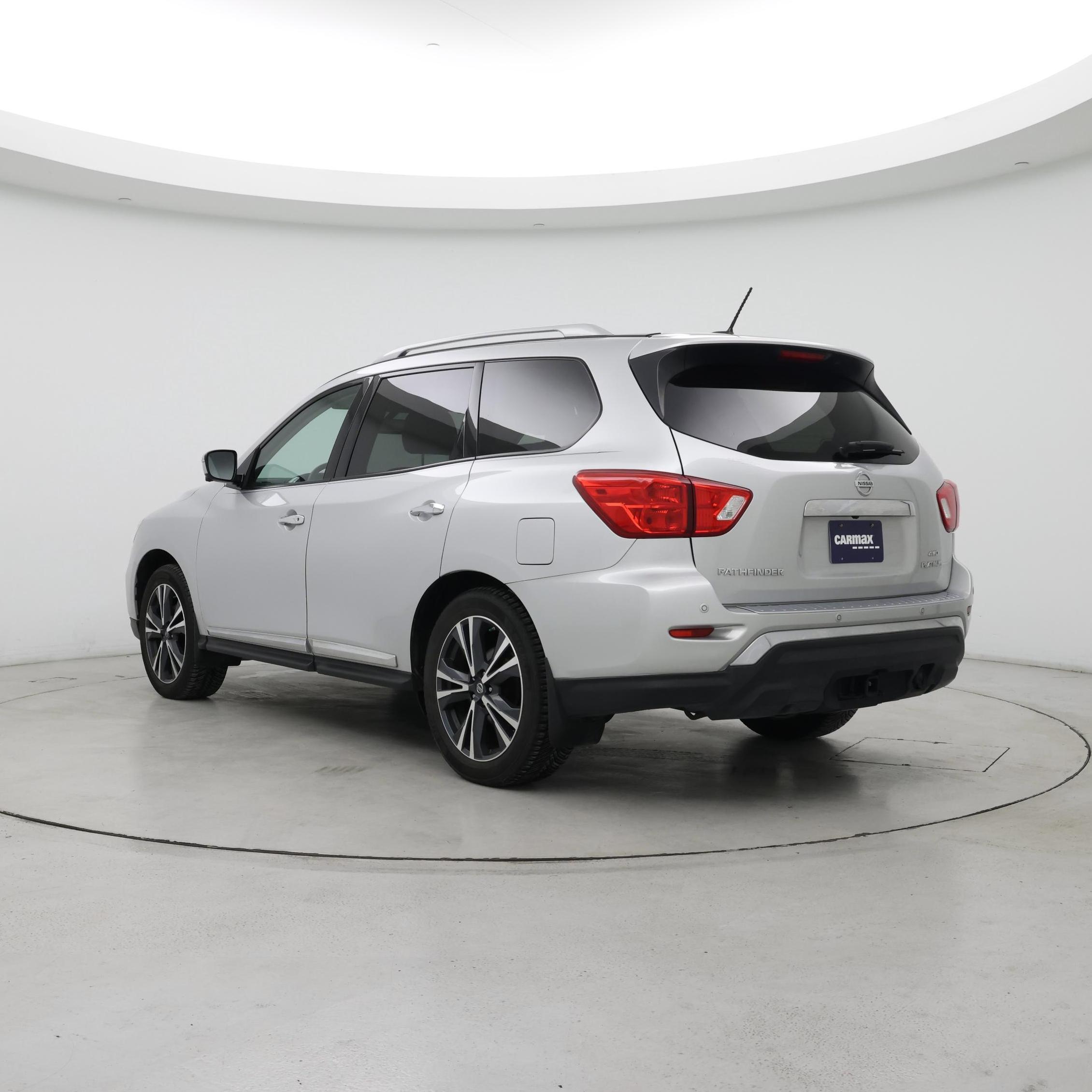 Thumbnail: 2018 Nissan Pathfinder - 2