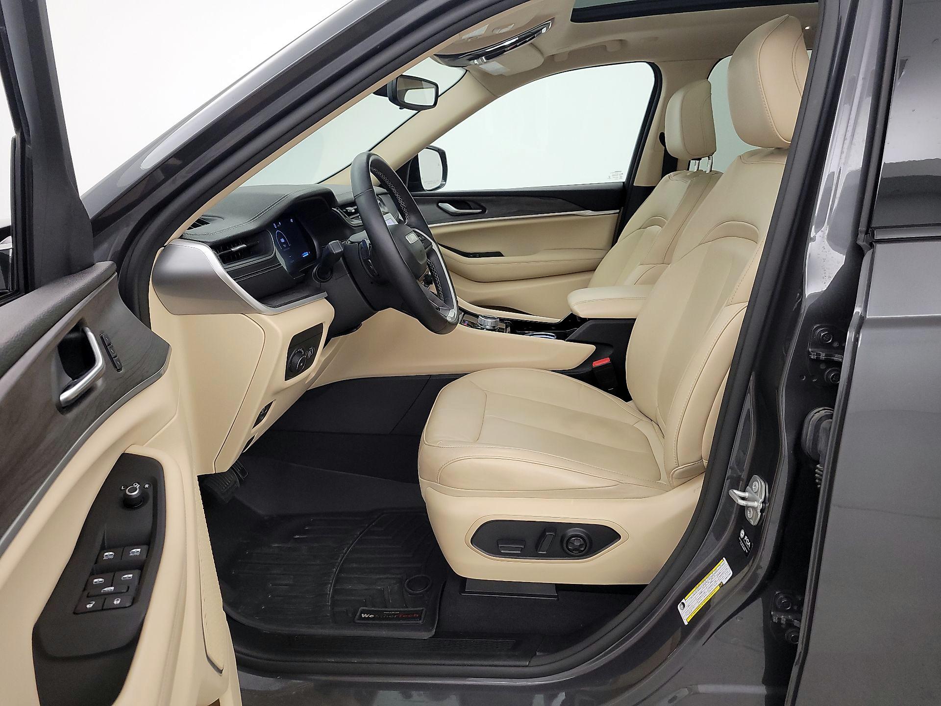 Thumbnail: 2022 Jeep Grand Cherokee - 11