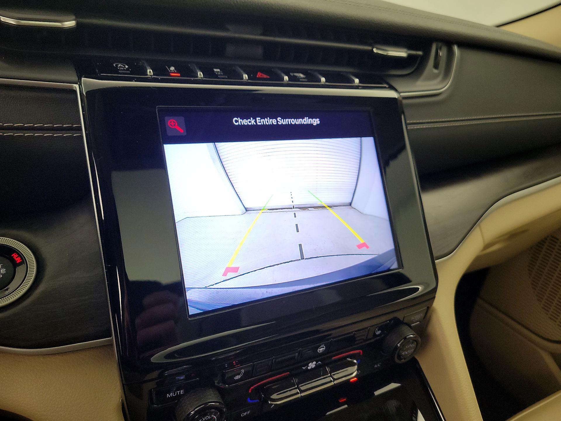 Thumbnail: 2022 Jeep Grand Cherokee - 14