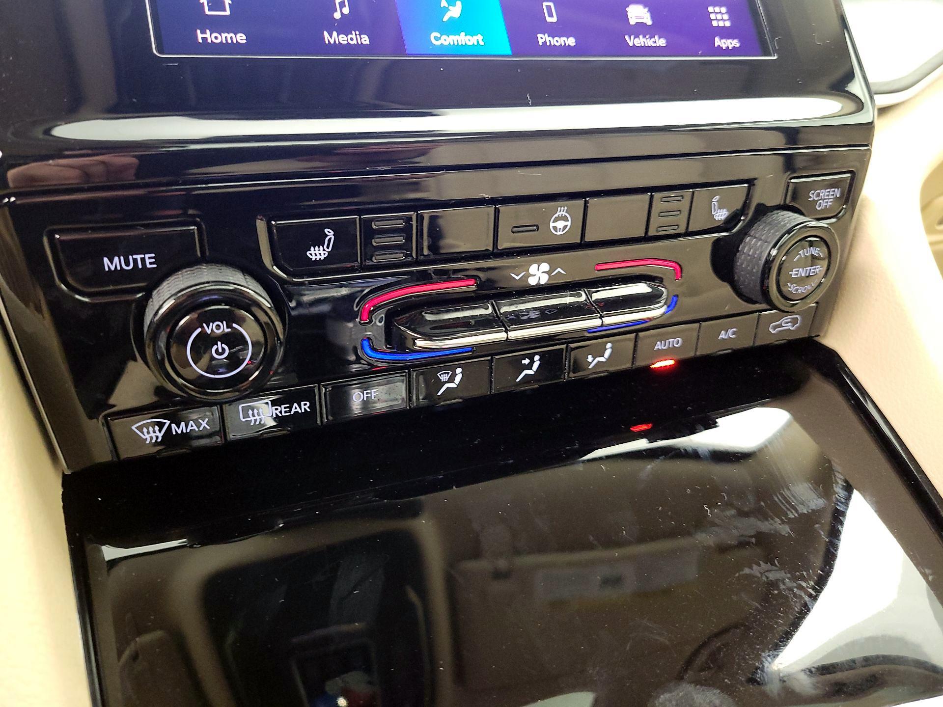 Thumbnail: 2022 Jeep Grand Cherokee - 16