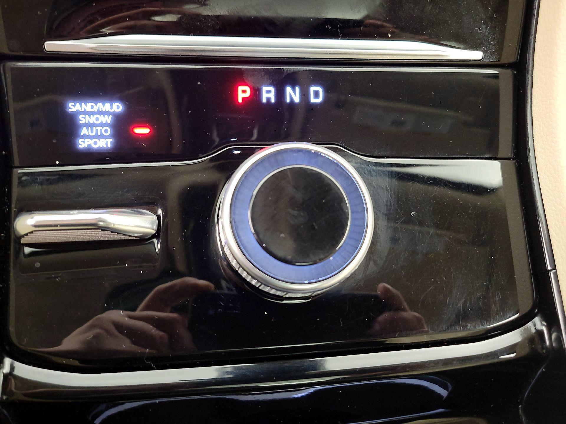 Thumbnail: 2022 Jeep Grand Cherokee - 17