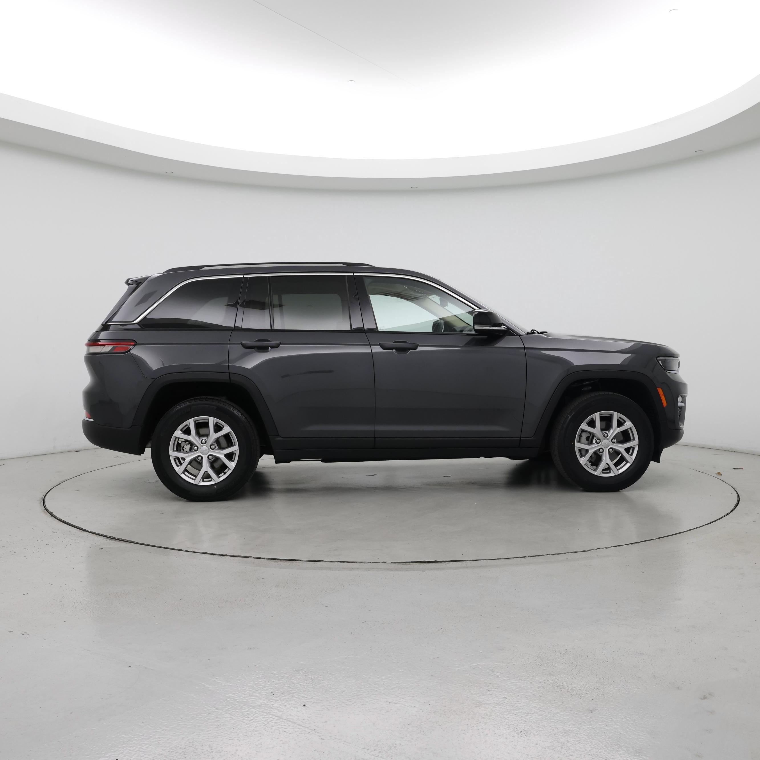 Thumbnail: 2022 Jeep Grand Cherokee - 7