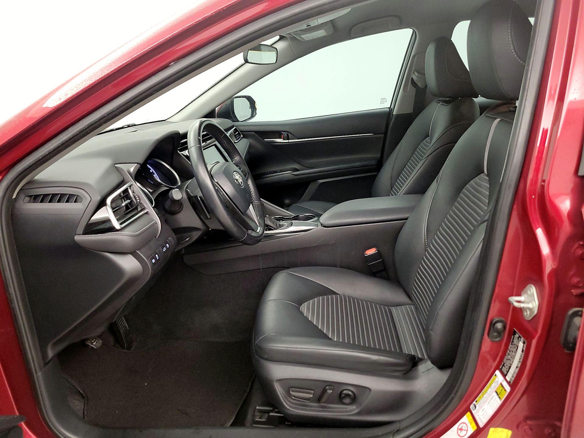 Thumbnail: 2018 Toyota Camry - 11