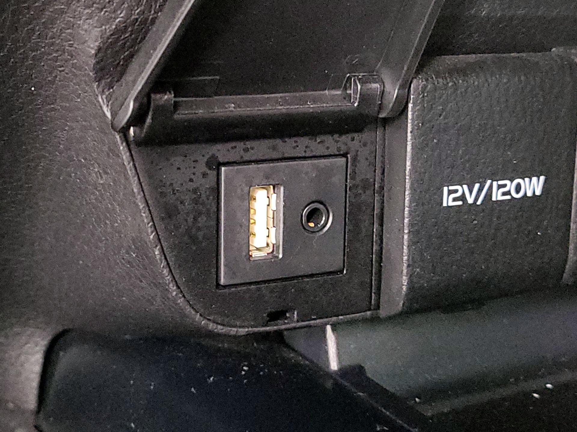 Thumbnail: 2018 Toyota Camry - 18