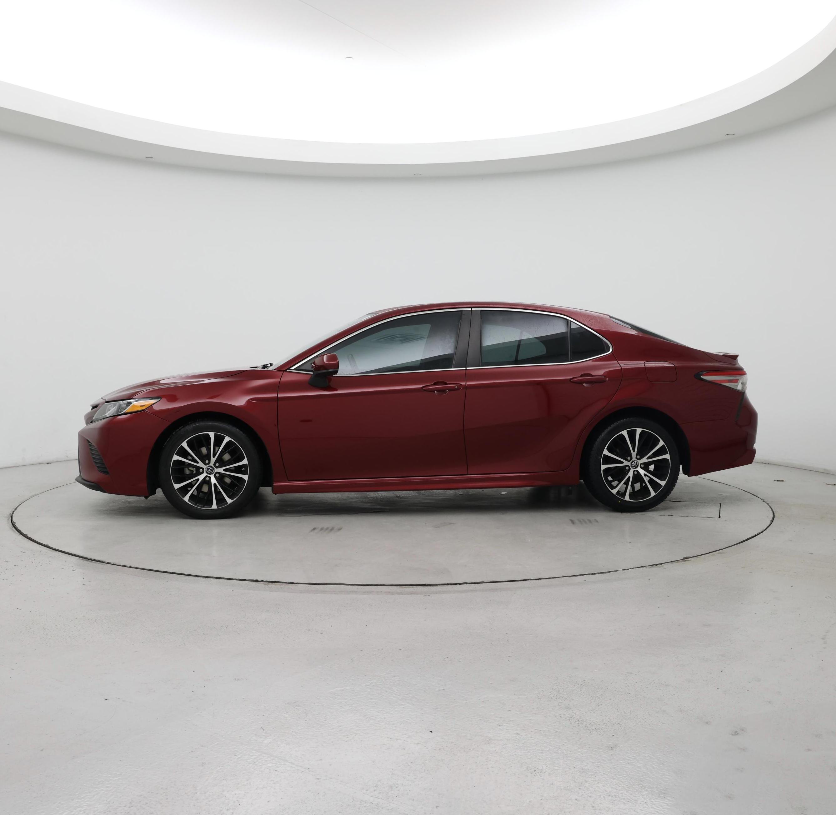 Thumbnail: 2018 Toyota Camry - 3