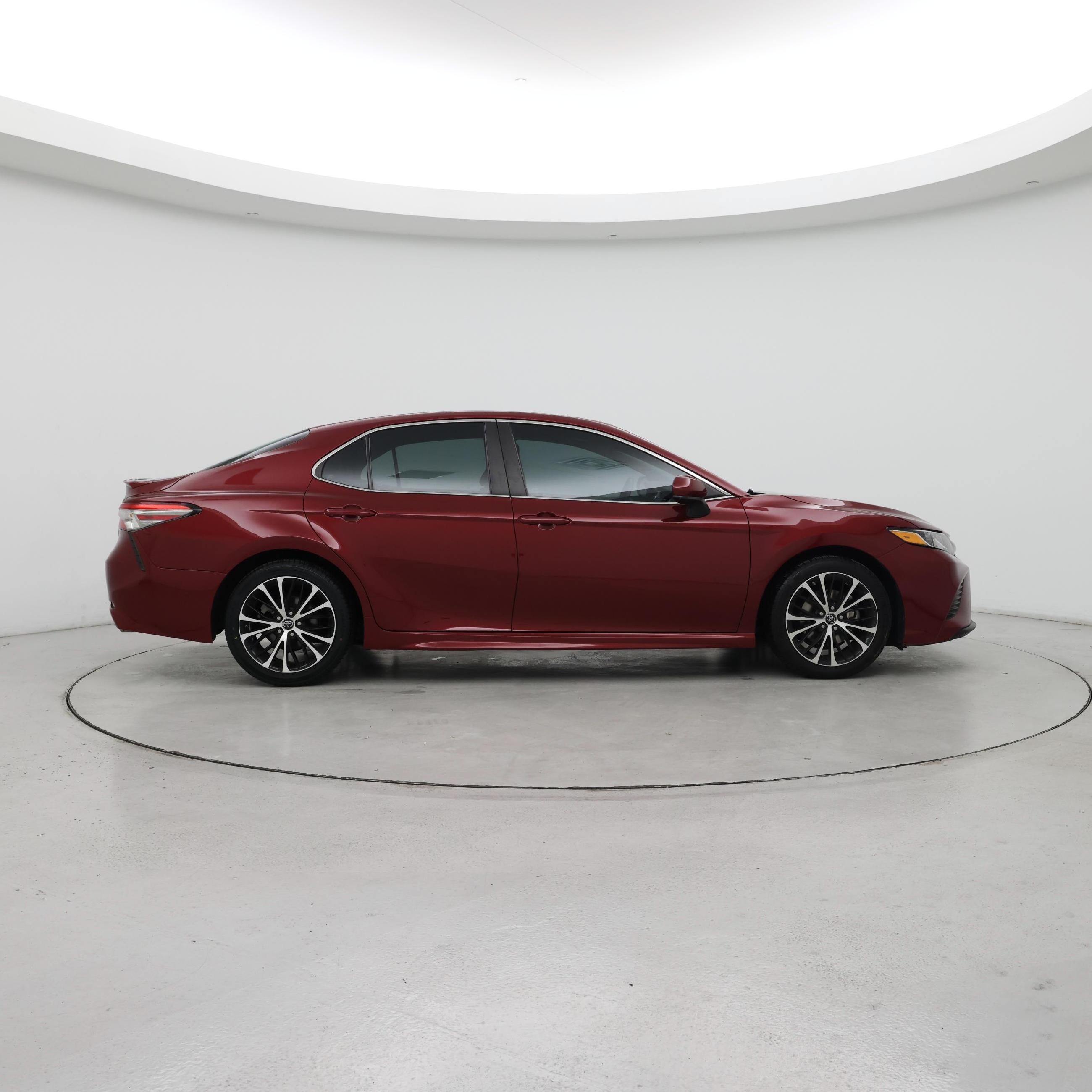 Thumbnail: 2018 Toyota Camry - 7