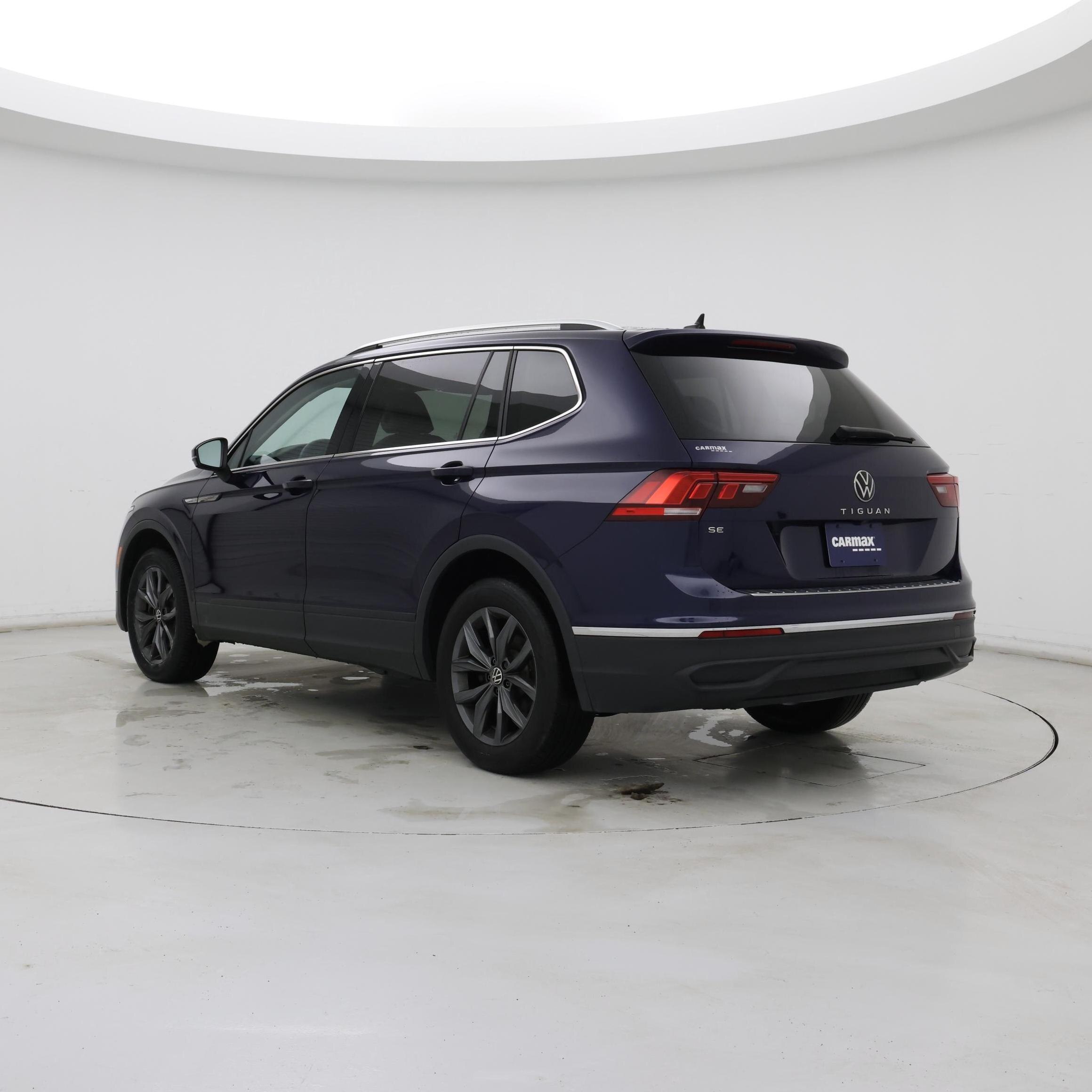 Thumbnail: 2022 Volkswagen Tiguan - 2