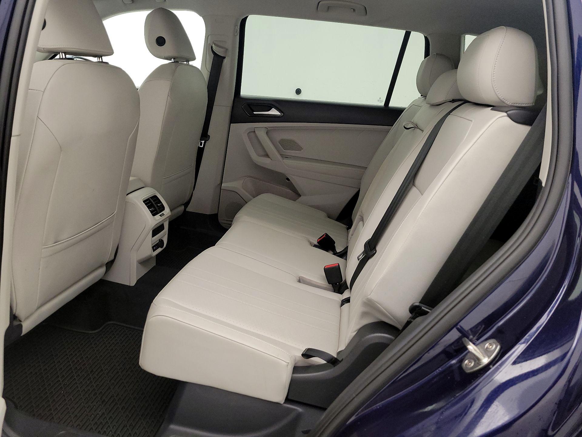 Thumbnail: 2022 Volkswagen Tiguan - 19