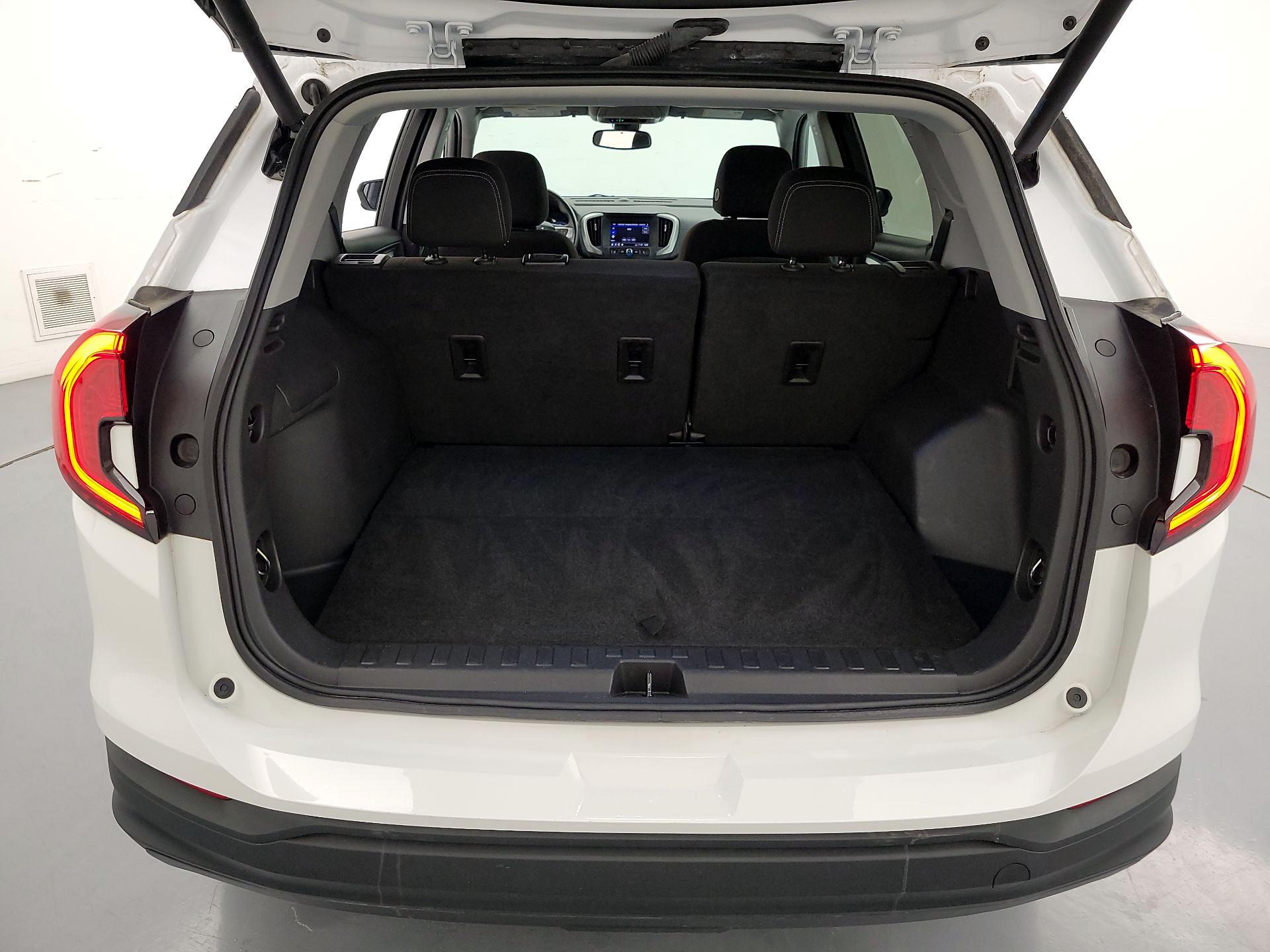 Thumbnail: 2023 GMC Terrain - 19