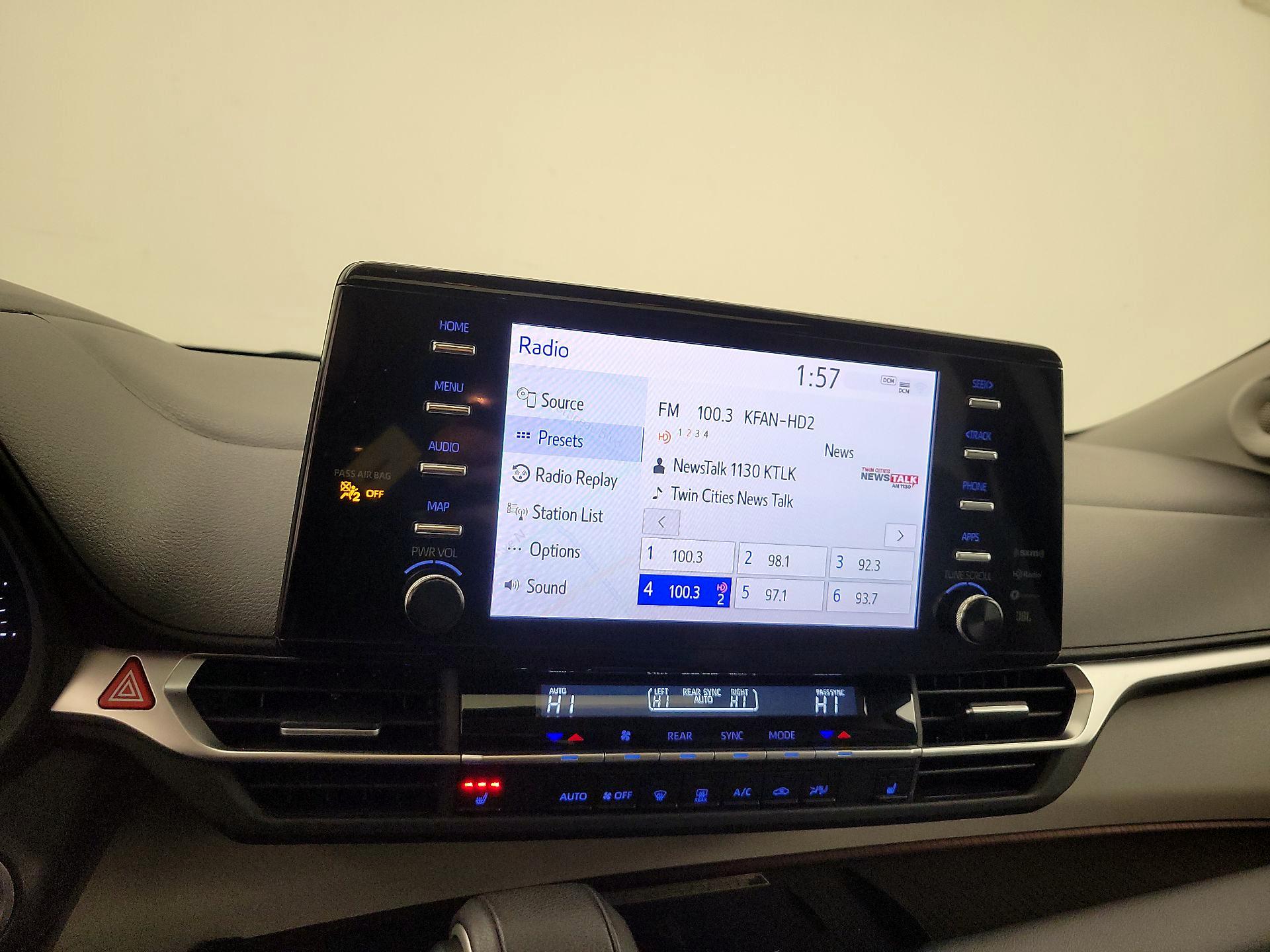 Thumbnail: 2023 Toyota Sienna - 16