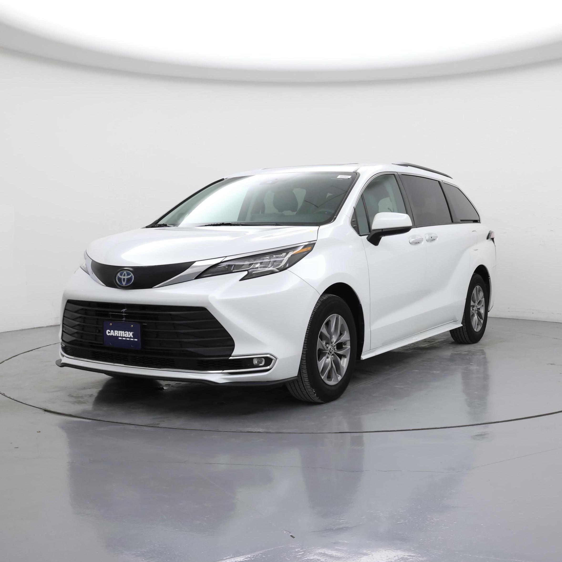 Thumbnail: 2022 Toyota Sienna - 4