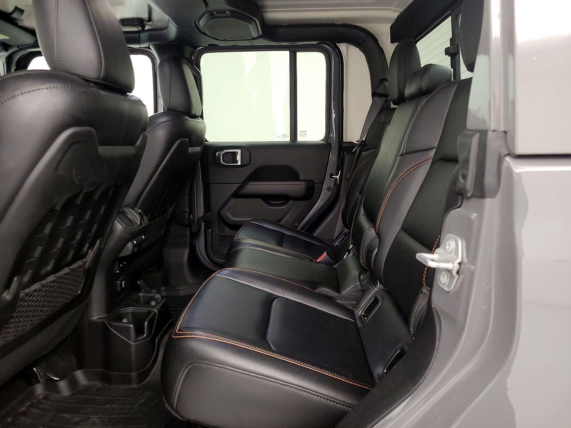 Thumbnail: 2021 Jeep Gladiator - 18