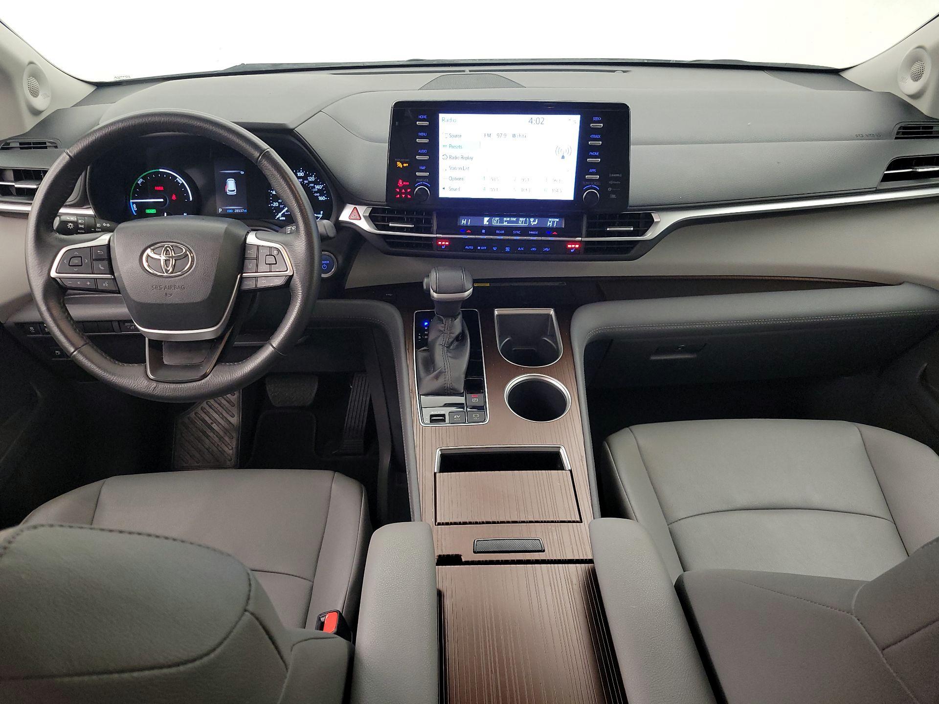 Thumbnail: 2023 Toyota Sienna - 9