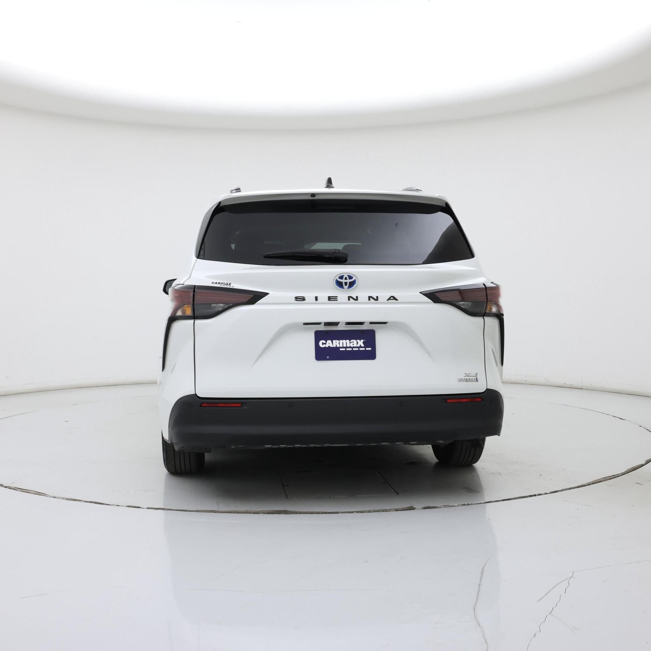 Thumbnail: 2023 Toyota Sienna - 6