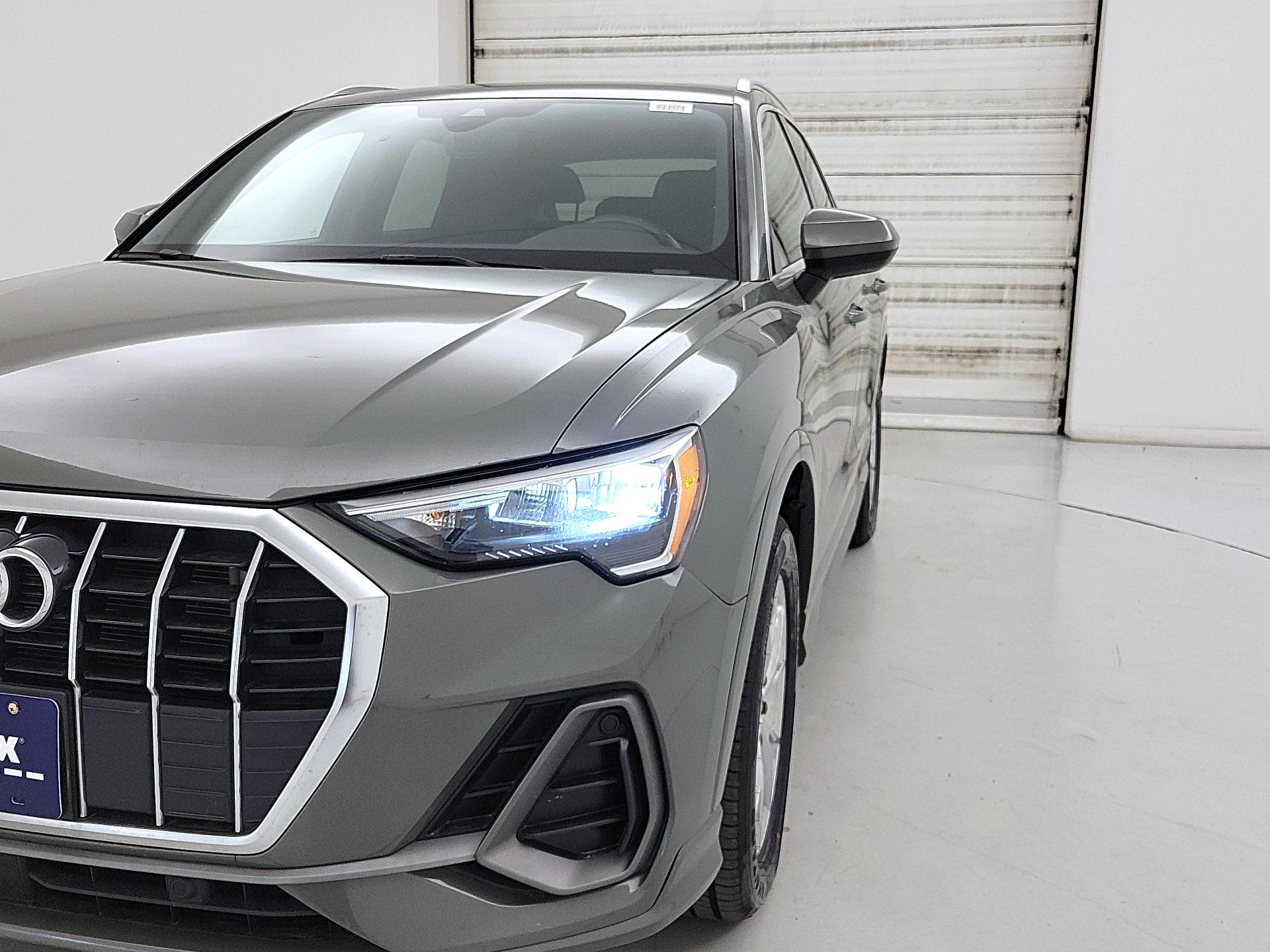 Thumbnail: 2022 Audi Q3 - 3