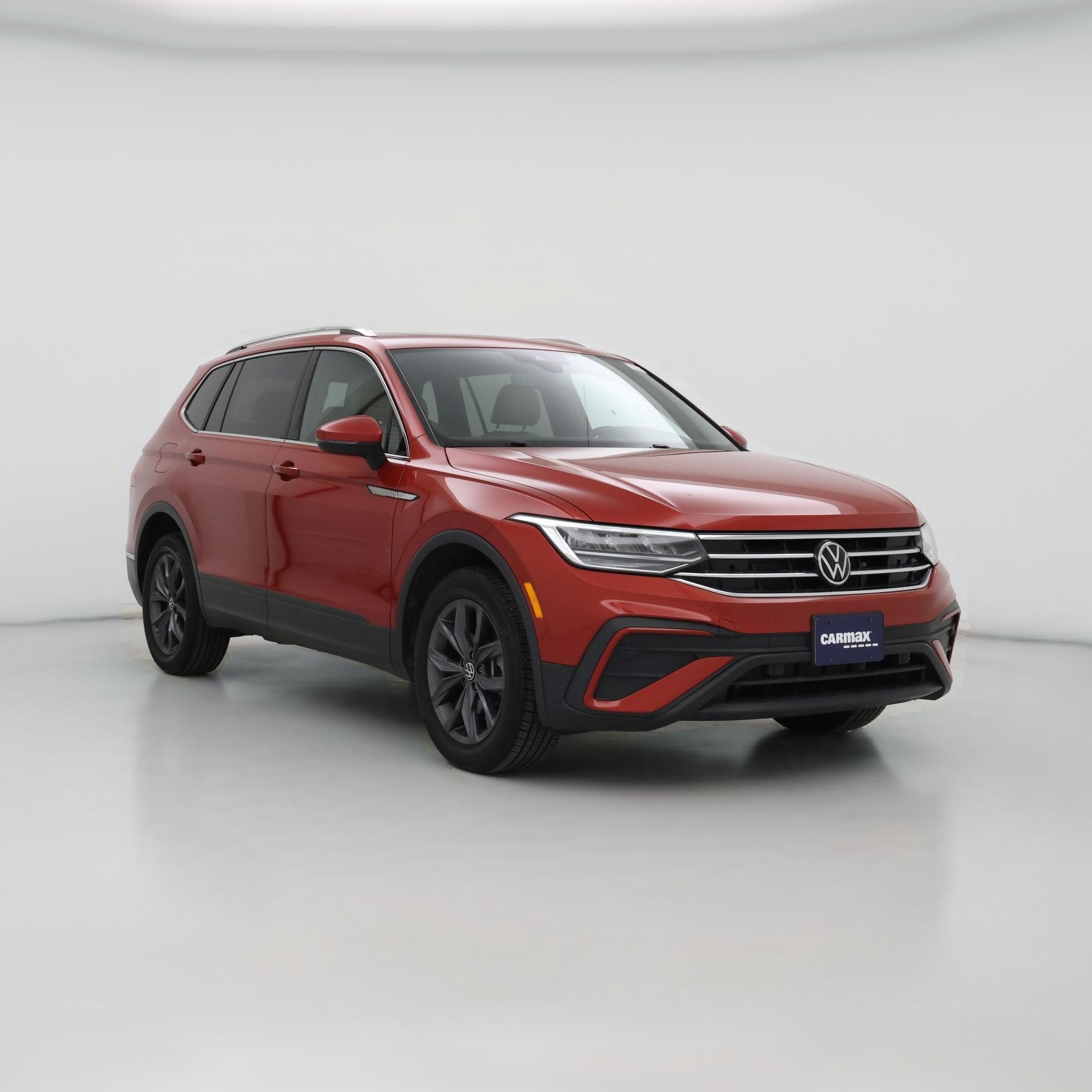 Thumbnail: 2022 Volkswagen Tiguan - 1