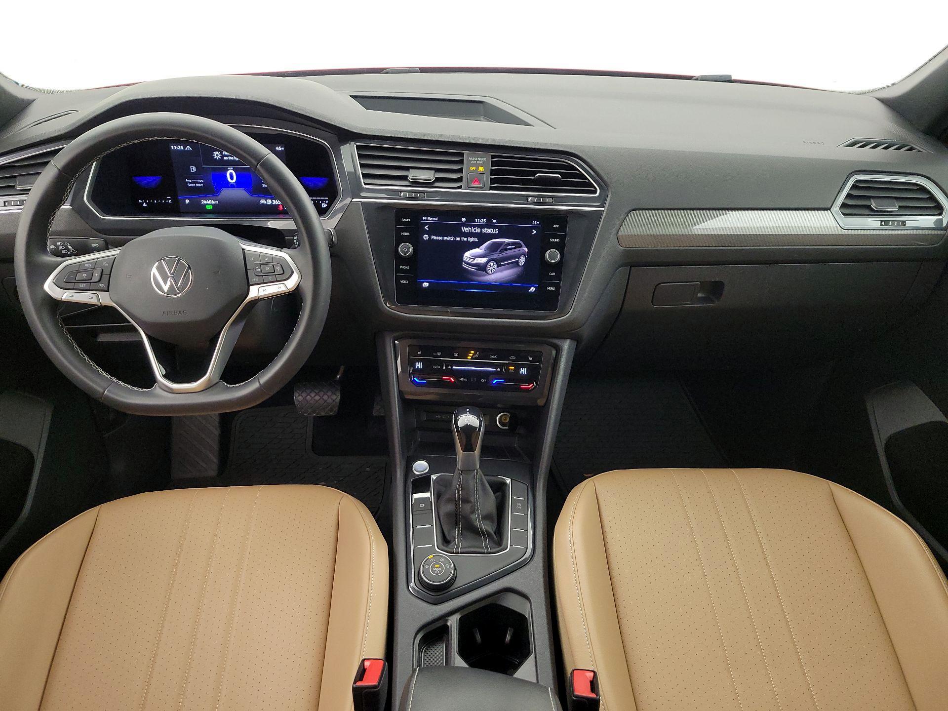 Thumbnail: 2022 Volkswagen Tiguan - 9