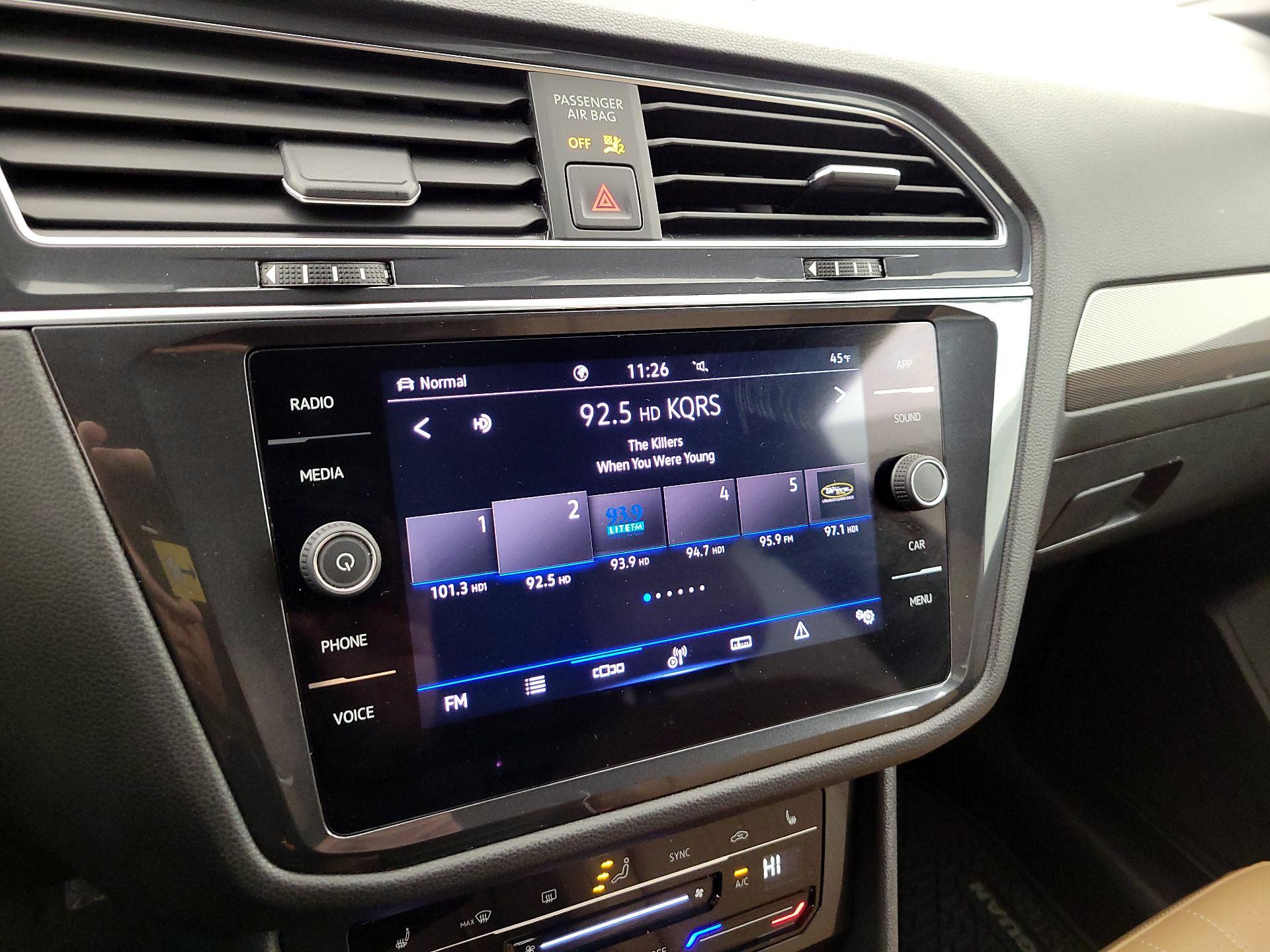 Thumbnail: 2022 Volkswagen Tiguan - 15