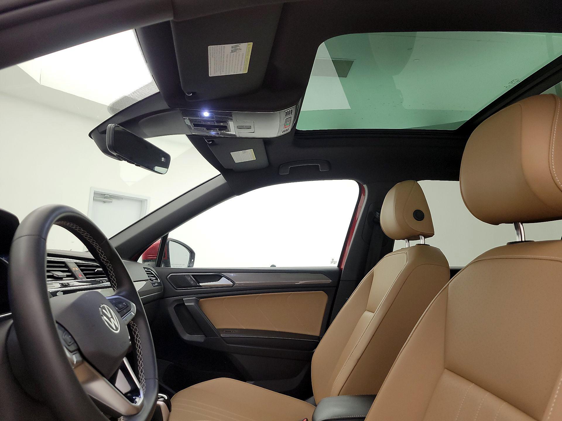 Thumbnail: 2022 Volkswagen Tiguan - 19