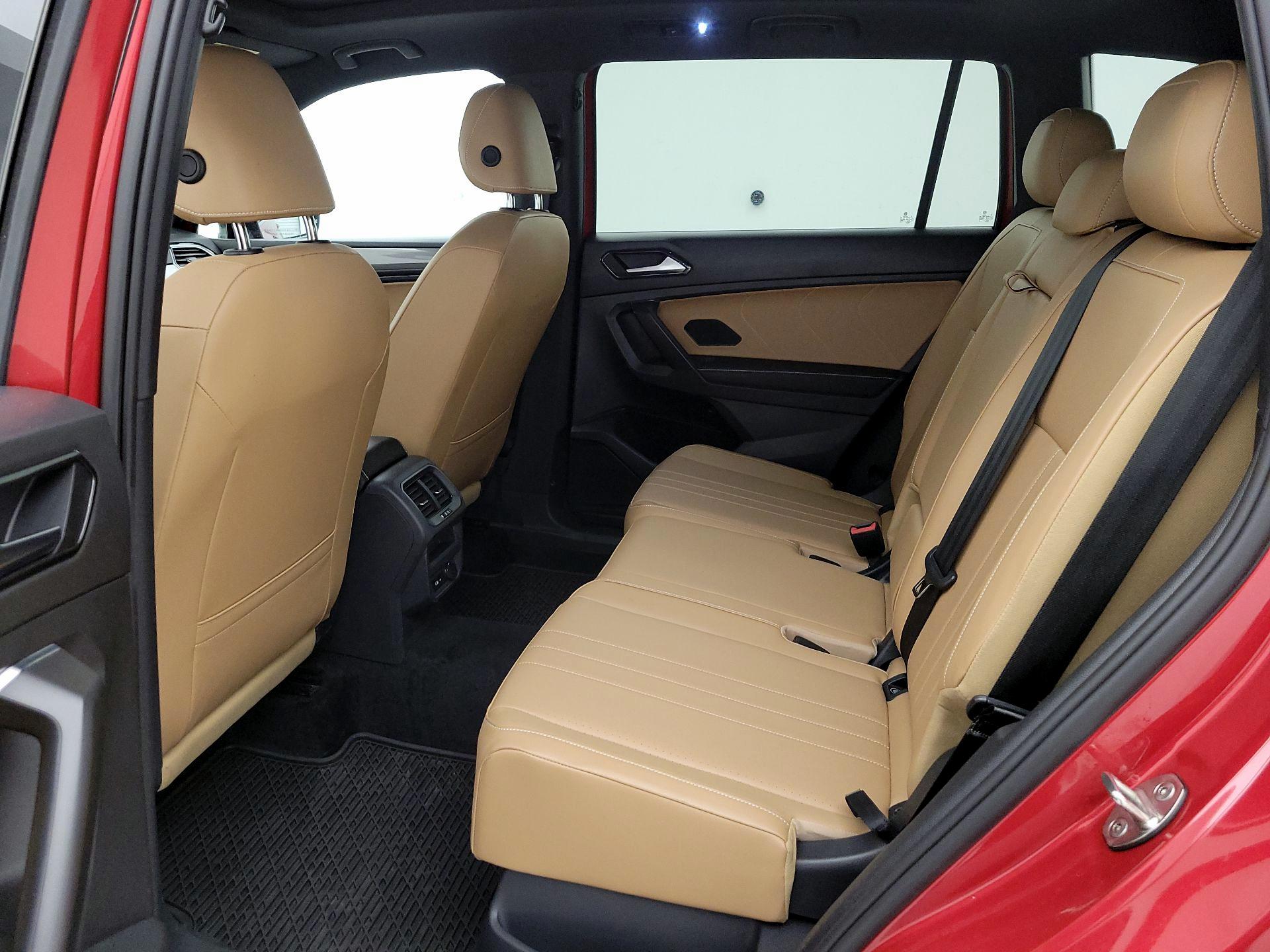 Thumbnail: 2022 Volkswagen Tiguan - 20