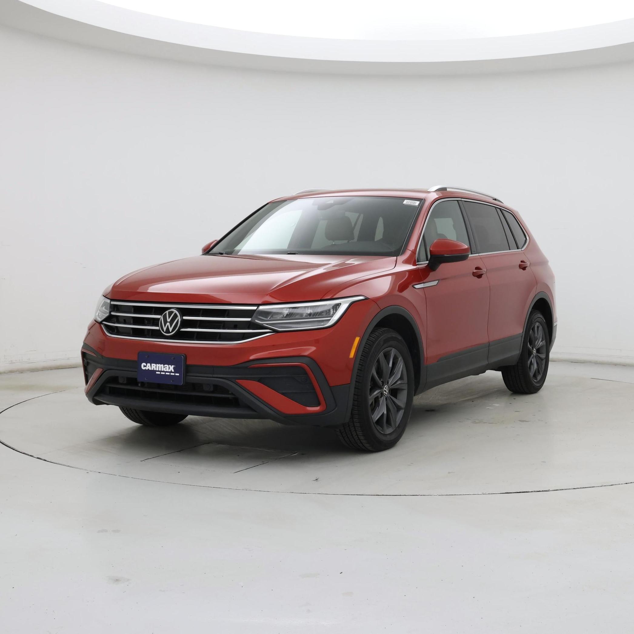 Thumbnail: 2022 Volkswagen Tiguan - 4